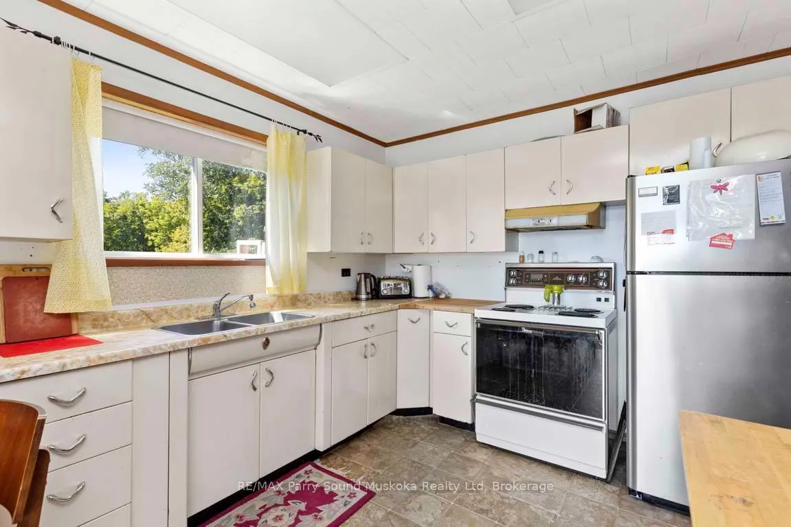Photo 13 of 122 Grey Owl Road, McKellar — HOMEH