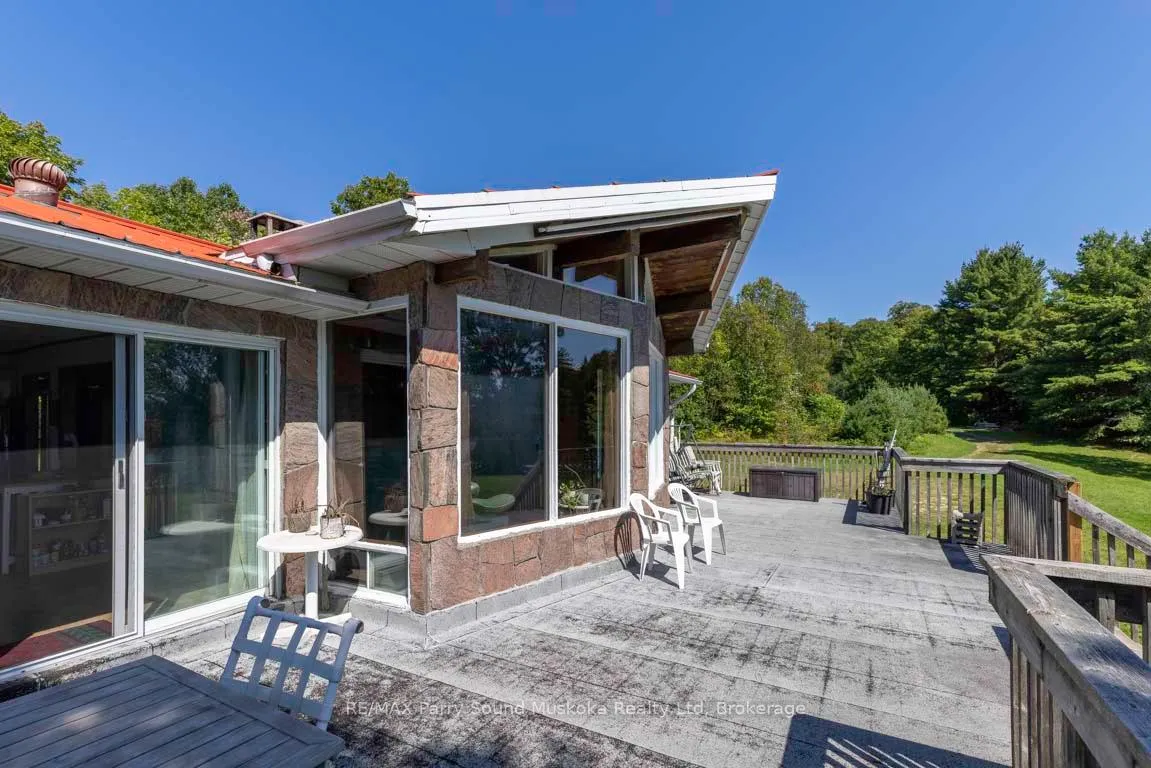 Photo 22 of 122 Grey Owl Road, McKellar — HOMEH