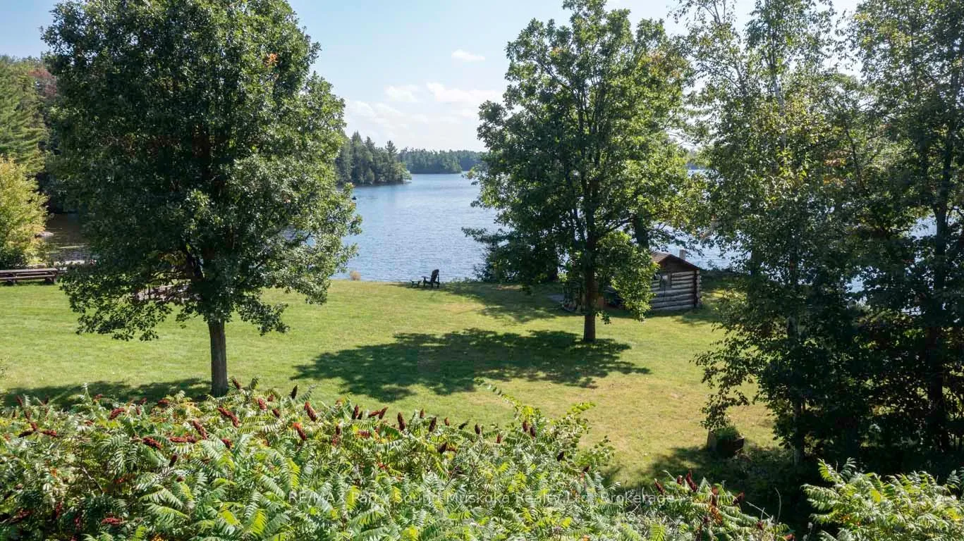 Photo 37 of 122 Grey Owl Road, McKellar — HOMEH