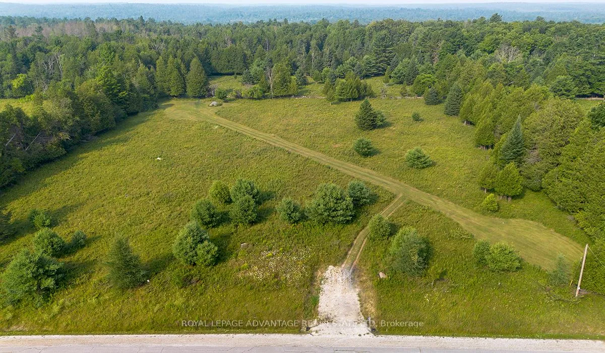 Photo 2 of 6074 Highway 511 Road, Lanark Highlands, Lanark Highlands (Lanark) Twp — HOMEH