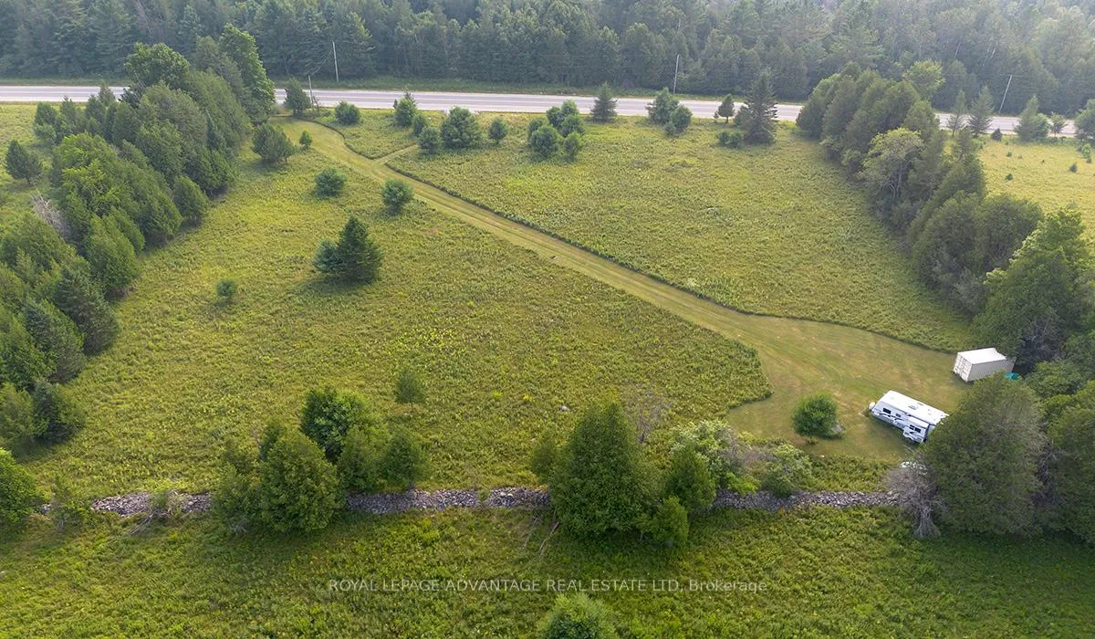 Photo 10 of 6074 Highway 511 Road, Lanark Highlands, Lanark Highlands (Lanark) Twp — HOMEH