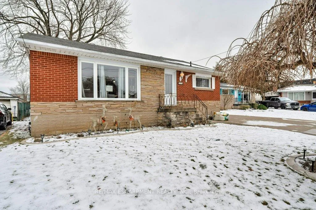 Photo 1 of 139 West 3rd Street, Hamilton, Bonnington — HOMEH