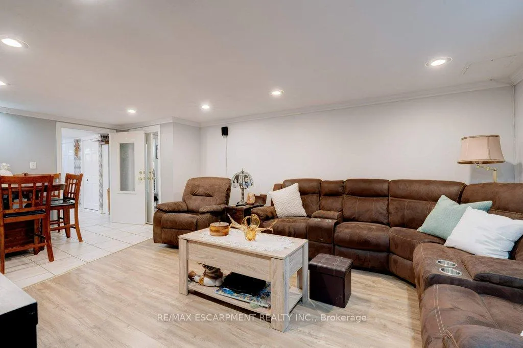 Photo 25 of 139 West 3rd Street, Hamilton, Bonnington — HOMEH