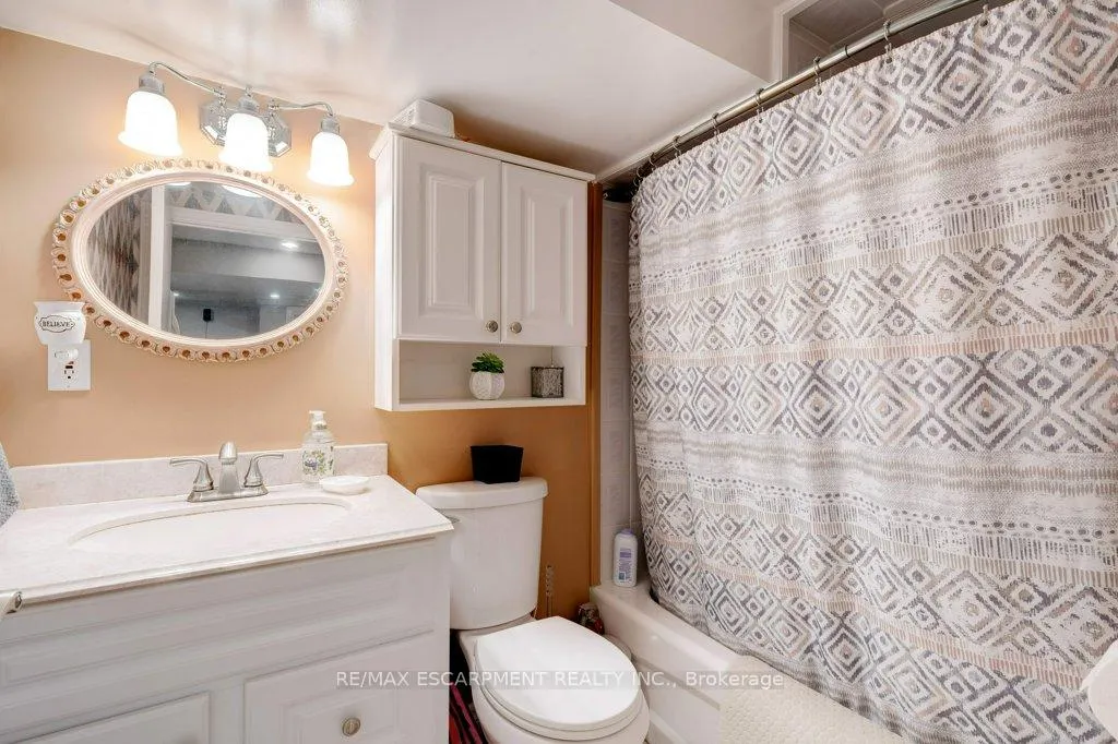 Photo 27 of 139 West 3rd Street, Hamilton, Bonnington — HOMEH