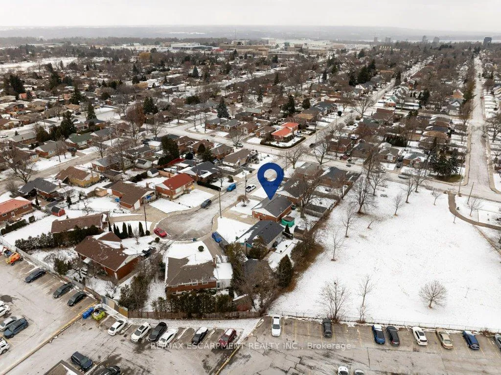 Photo 32 of 139 West 3rd Street, Hamilton, Bonnington — HOMEH