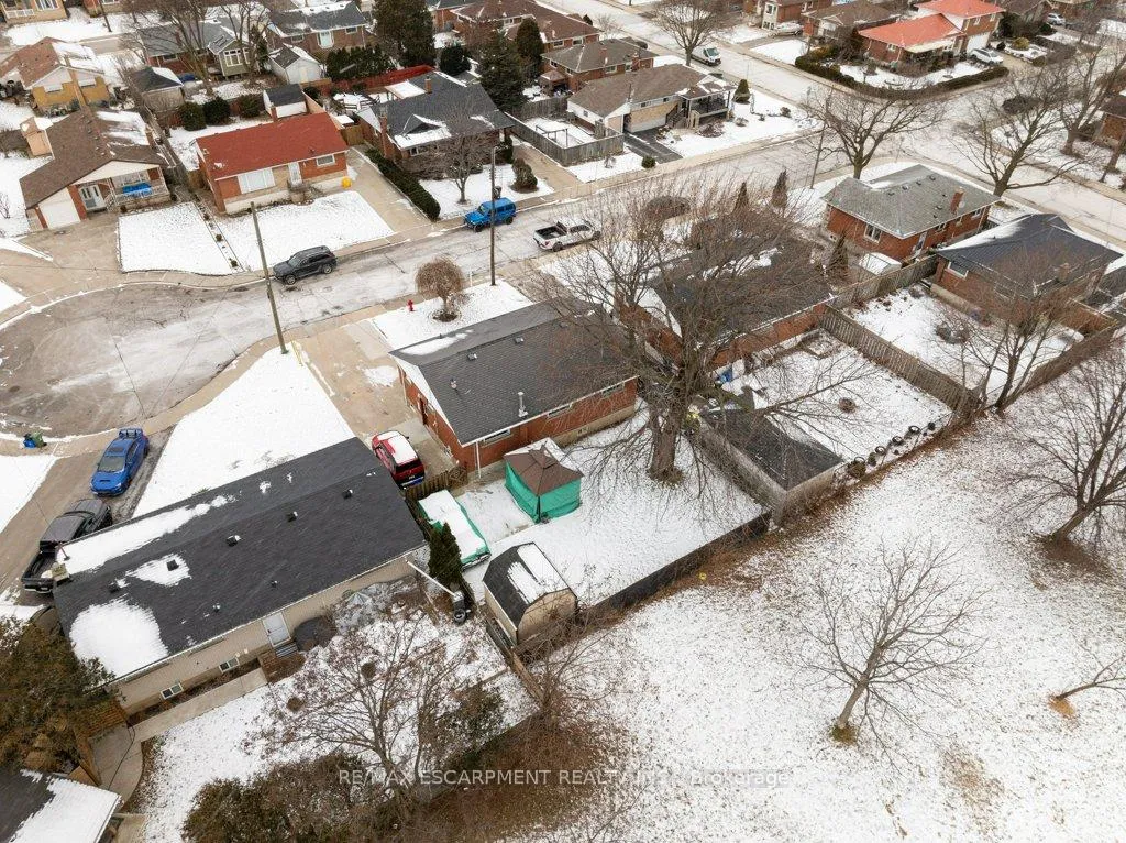 Photo 35 of 139 West 3rd Street, Hamilton, Bonnington — HOMEH
