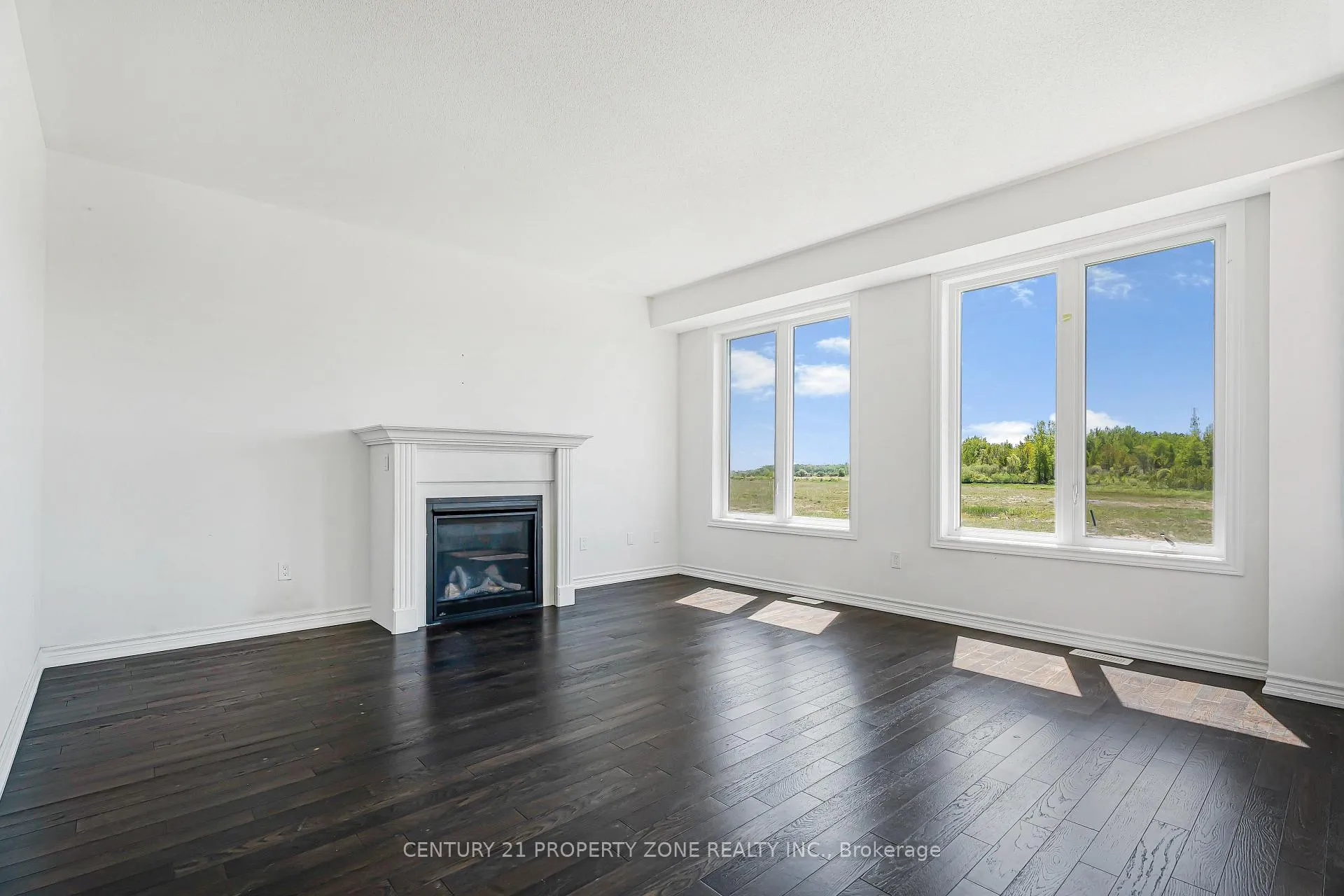 Photo 12 of 259 Duncan Street, Clearview, Stayner — HOMEH