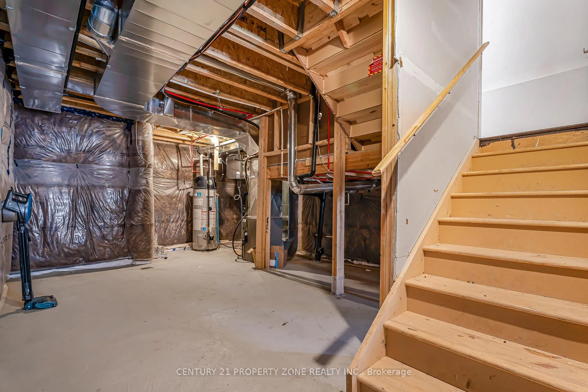 Photo 41 of 259 Duncan Street, Clearview, Stayner — HOMEH