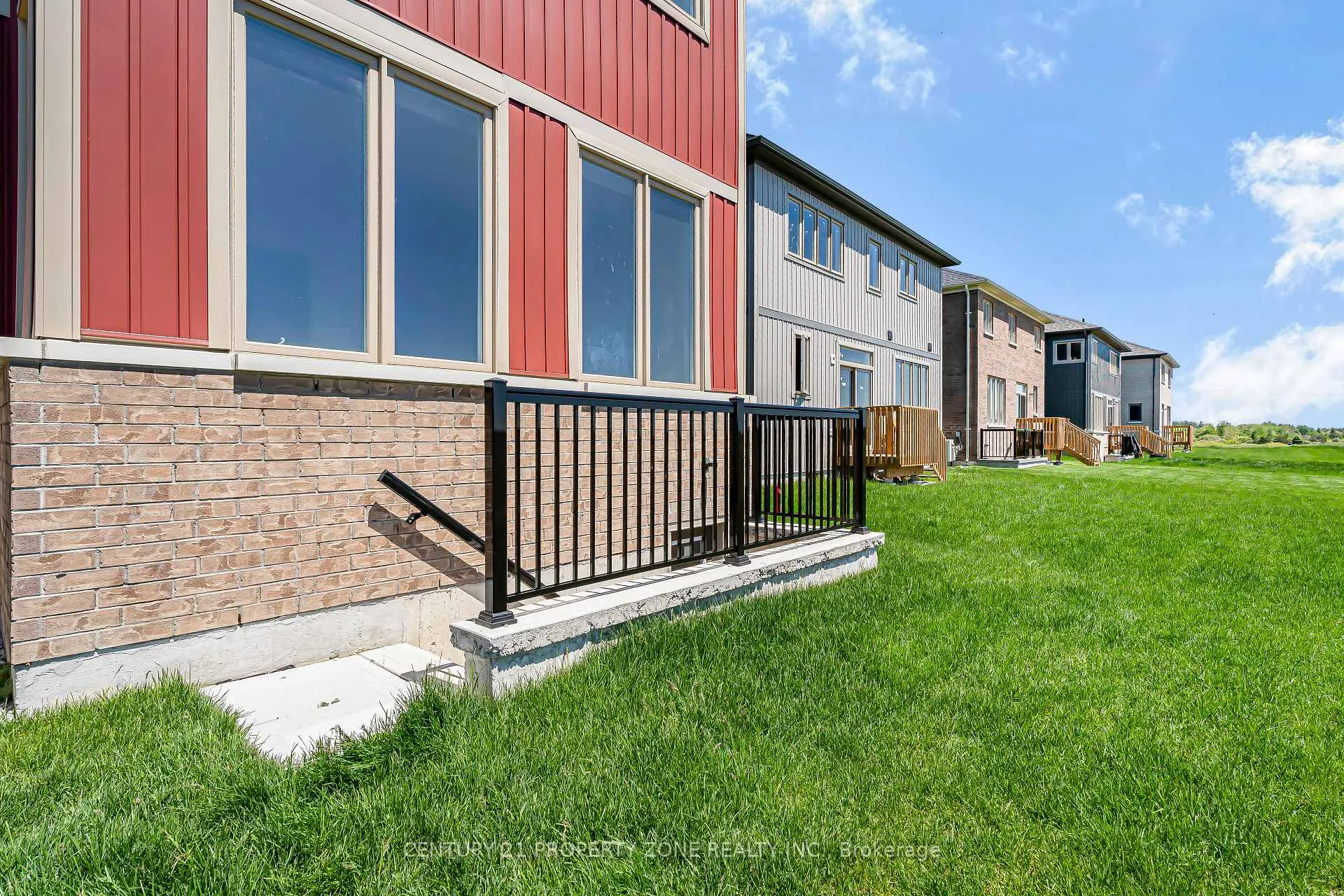 Photo 44 of 259 Duncan Street, Clearview, Stayner — HOMEH