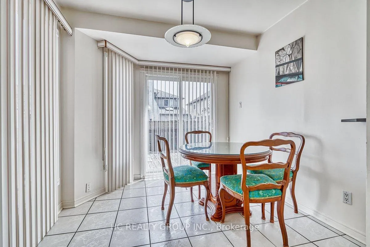 Photo 9 of 63 Ramblewood Lane, Vaughan, Brownridge — HOMEH