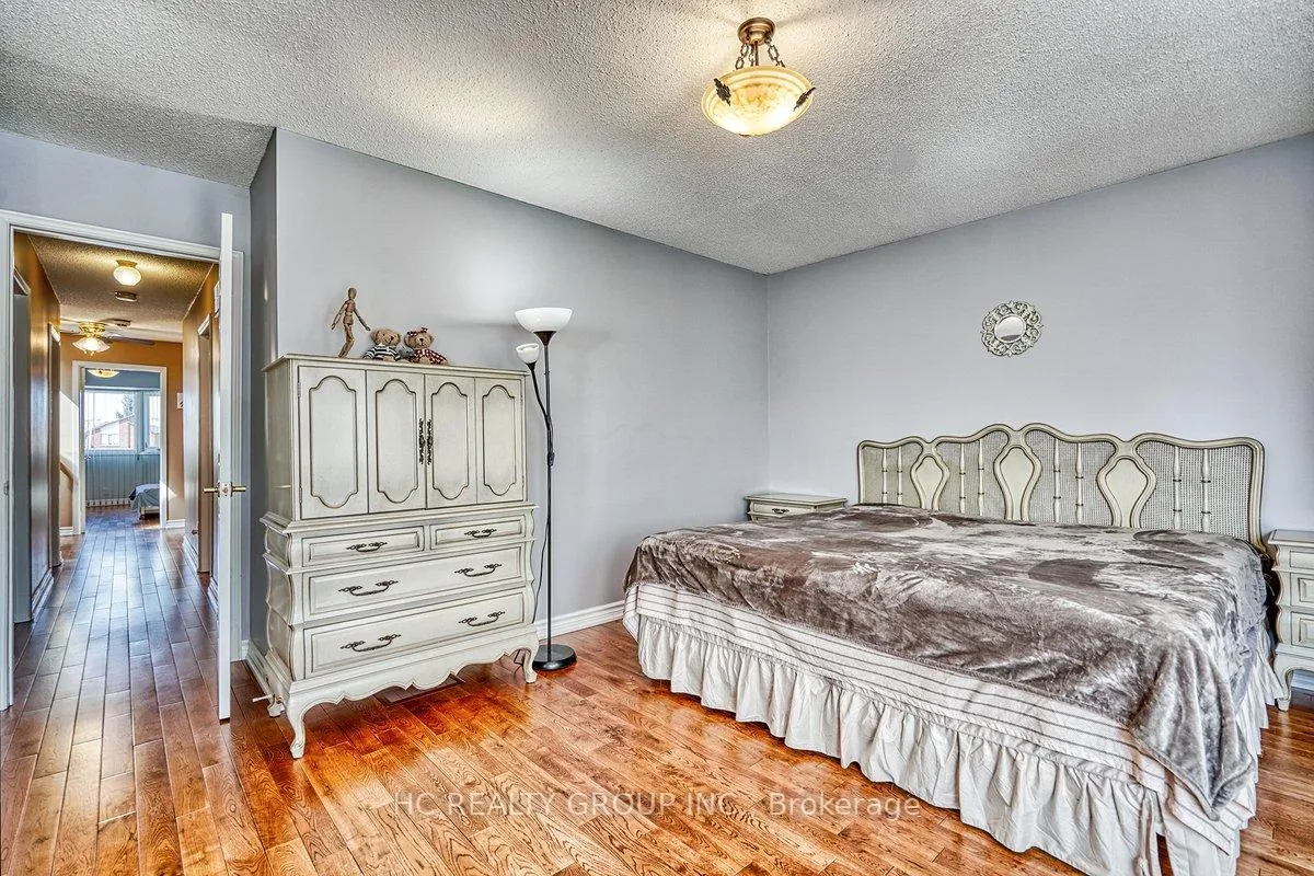 Photo 11 of 63 Ramblewood Lane, Vaughan, Brownridge — HOMEH