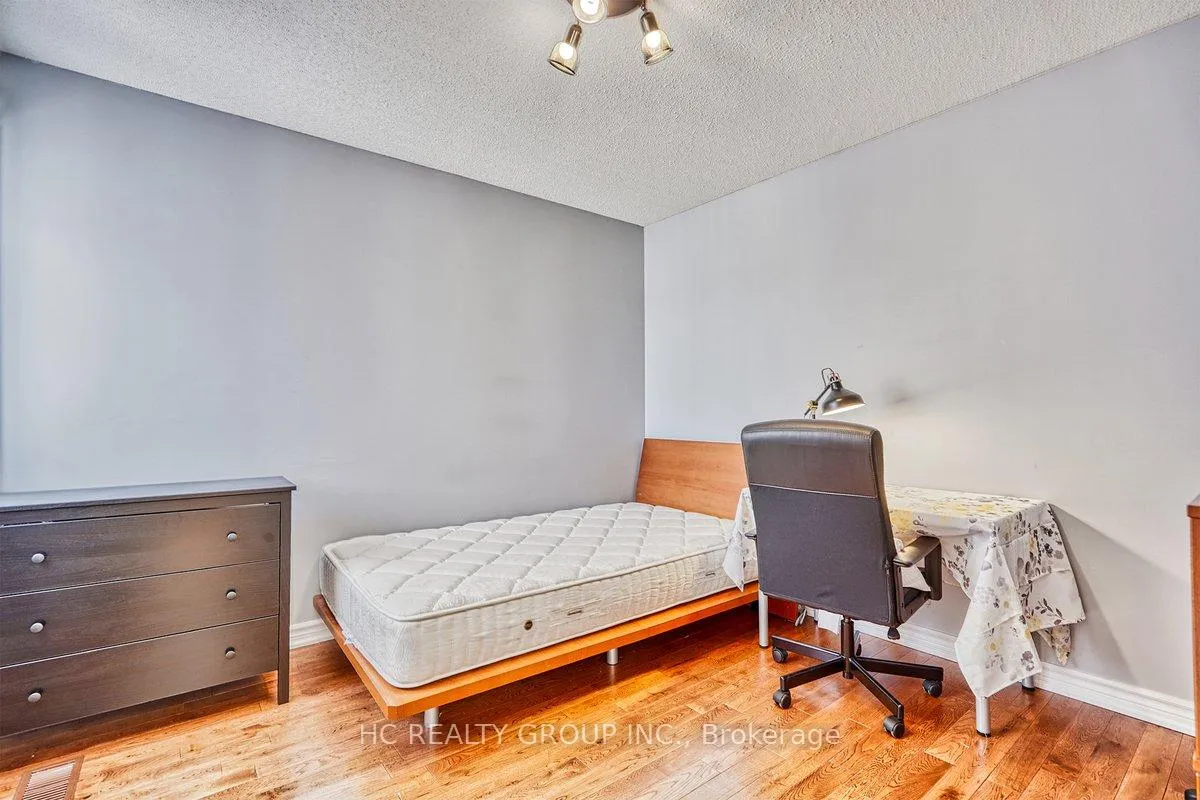 Photo 14 of 63 Ramblewood Lane, Vaughan, Brownridge — HOMEH