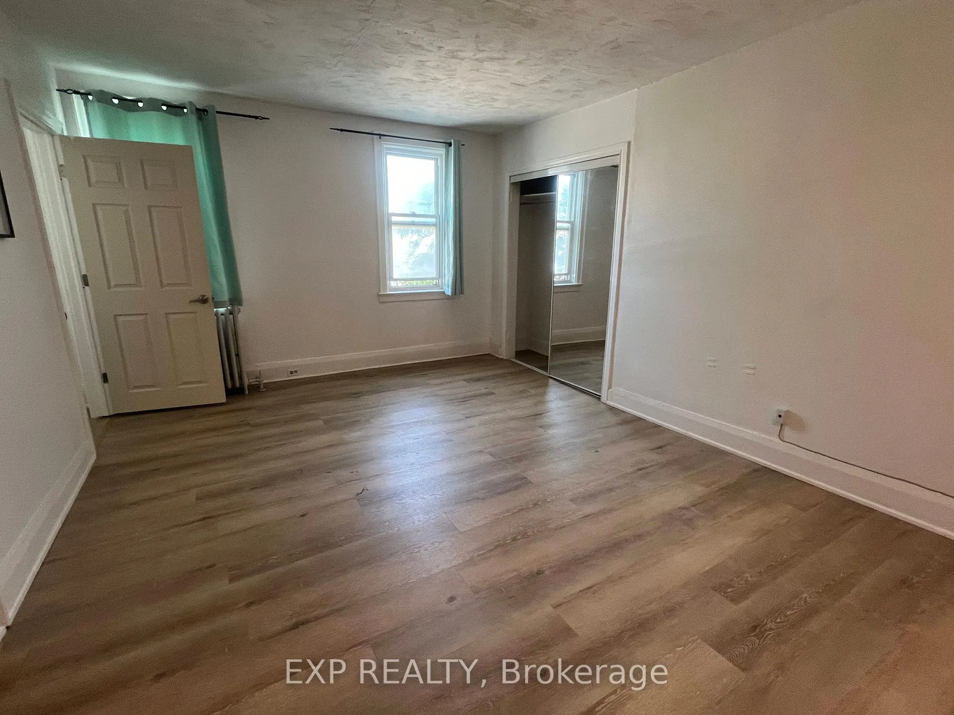 Front of Unit #8, 102 Greensides Avenue W