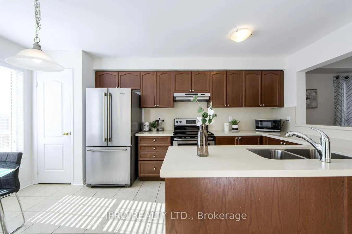 Photo 17 of 964 Fetchison Drive, Oshawa, Taunton — HOMEH