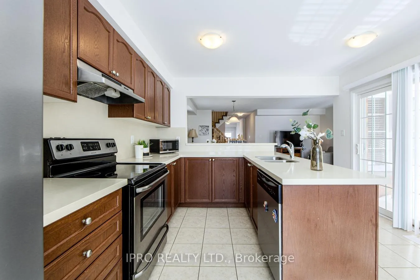 Photo 20 of 964 Fetchison Drive, Oshawa, Taunton — HOMEH