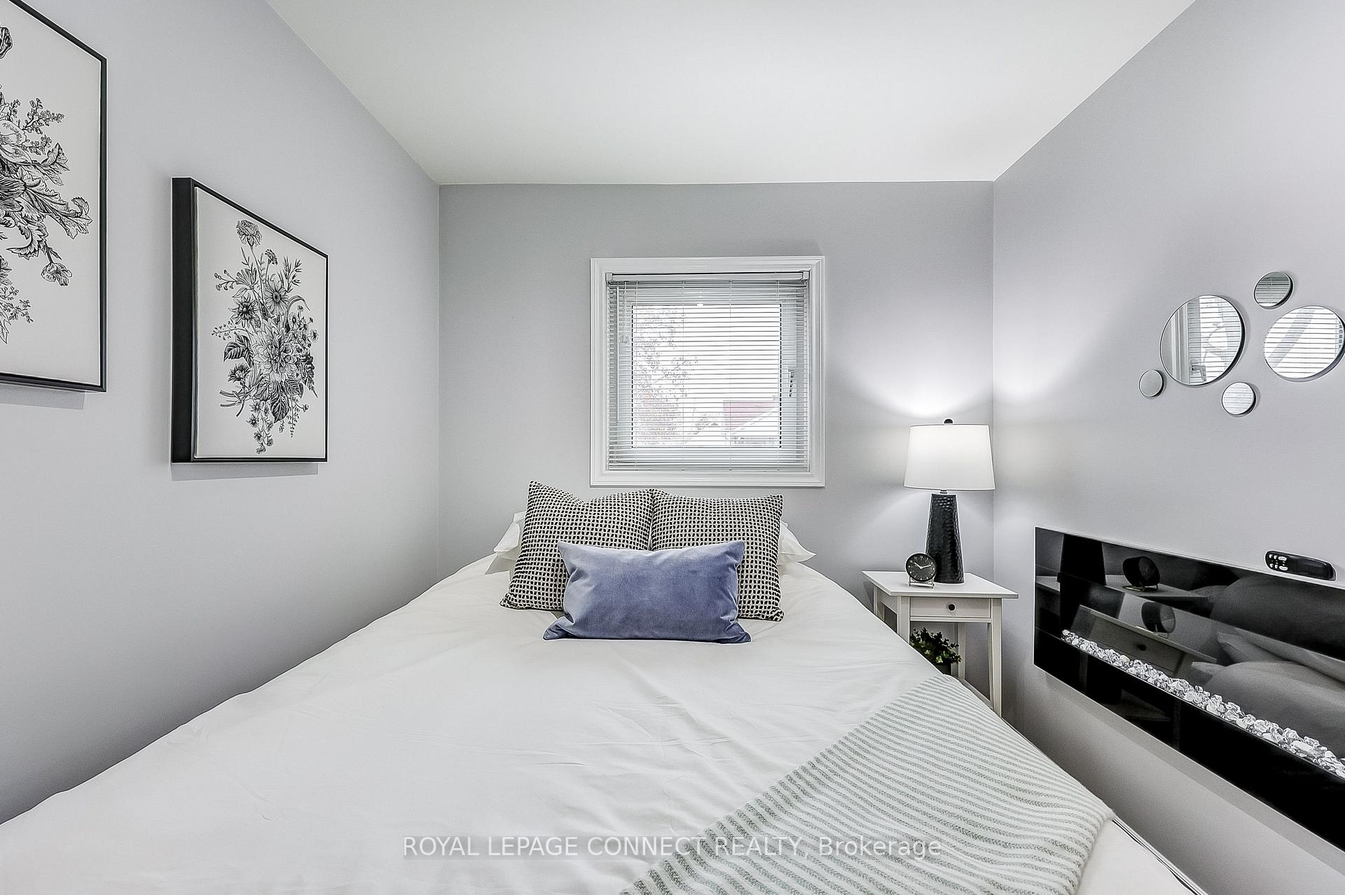 Photo 7 of 25 Elgin Street, Ajax, Central — HOMEH