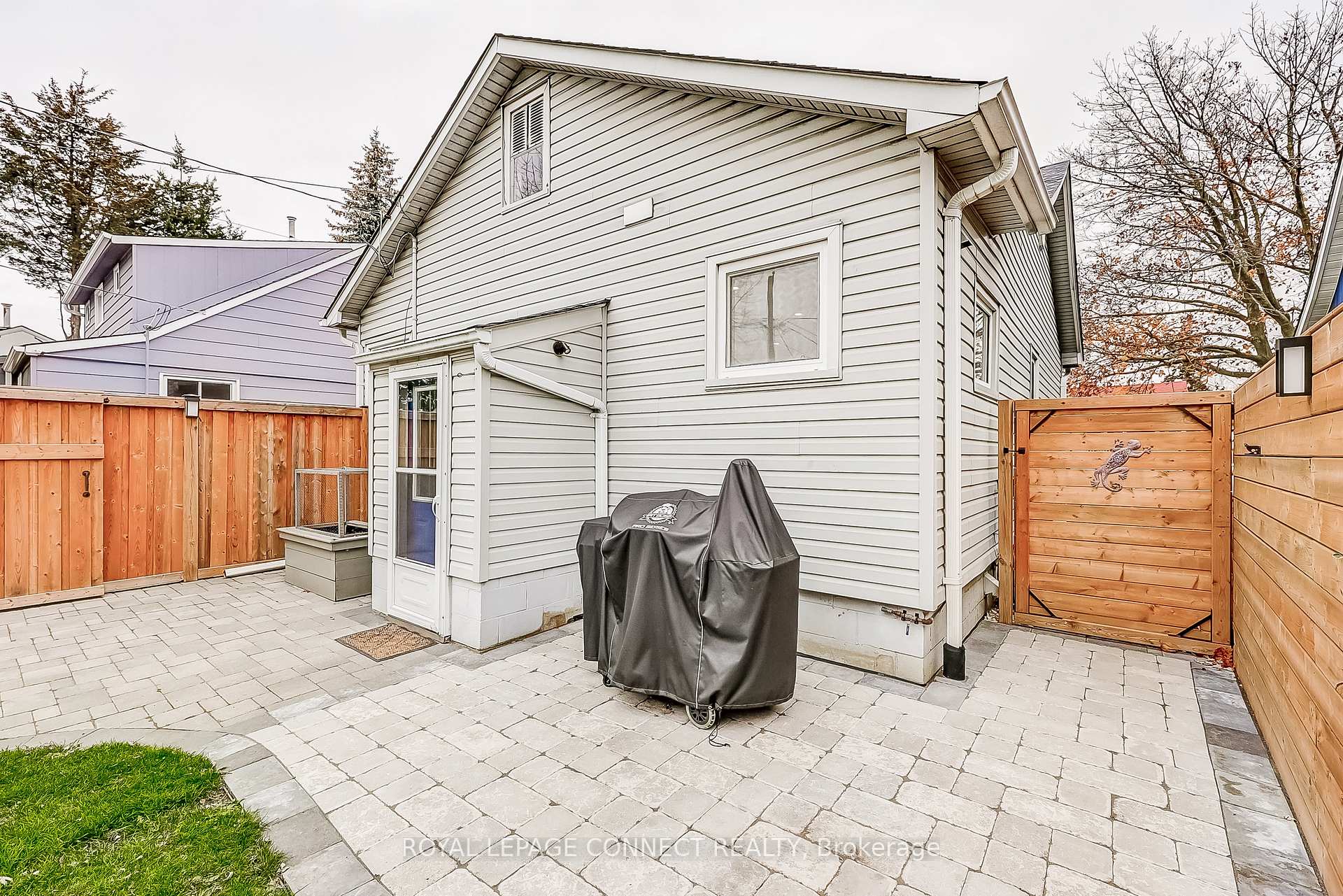 Photo 36 of 25 Elgin Street, Ajax, Central — HOMEH