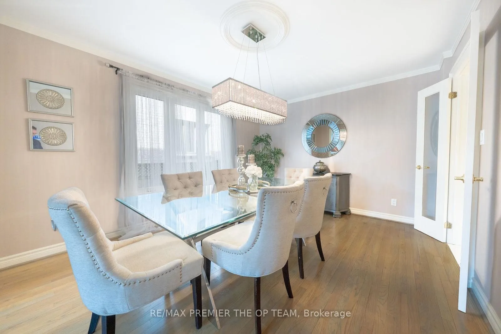 Photo 10 of 182 Clover Leaf Street, Vaughan, East Woodbridge — HOMEH