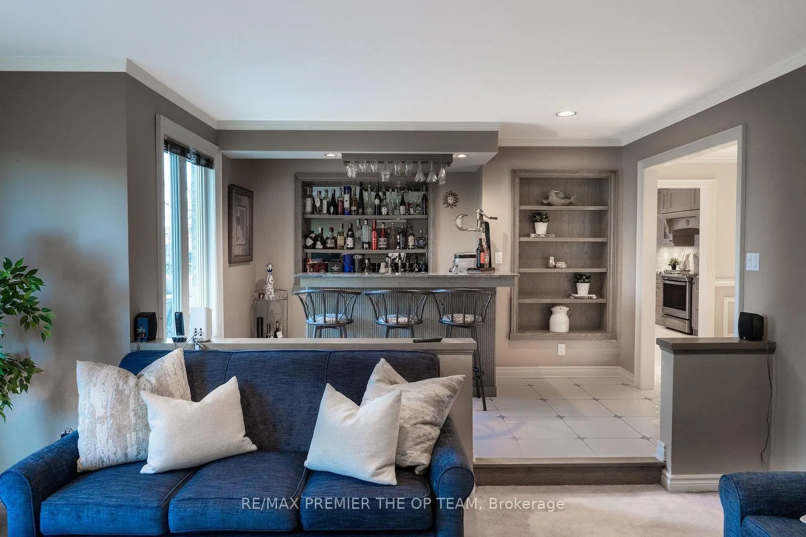 Photo 15 of 182 Clover Leaf Street, Vaughan, East Woodbridge — HOMEH