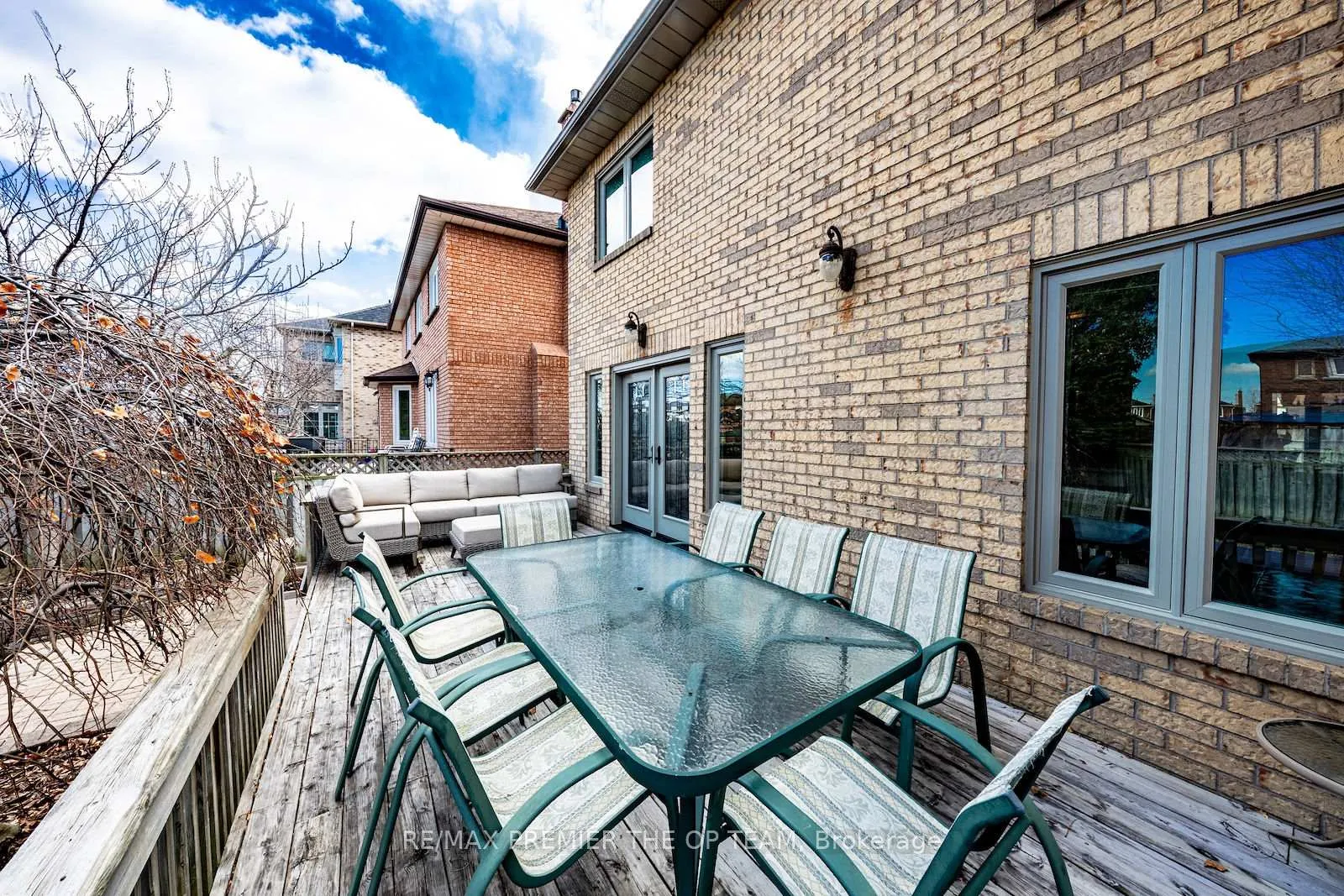 Photo 21 of 182 Clover Leaf Street, Vaughan, East Woodbridge — HOMEH
