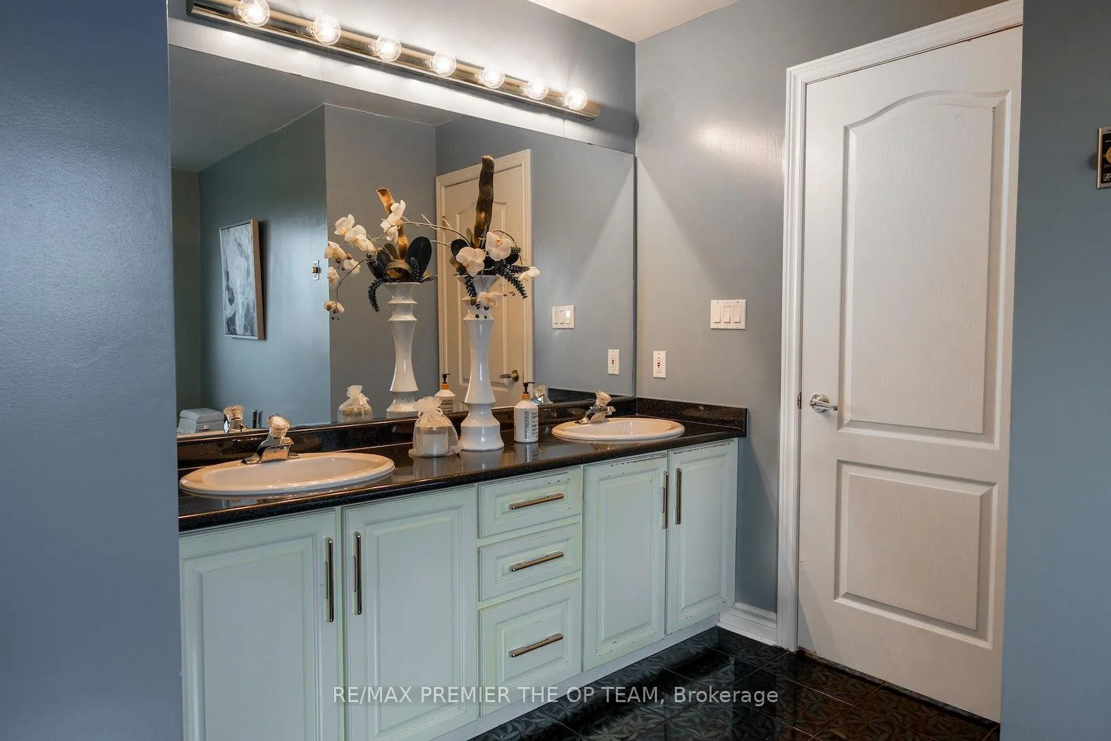 Photo 25 of 182 Clover Leaf Street, Vaughan, East Woodbridge — HOMEH
