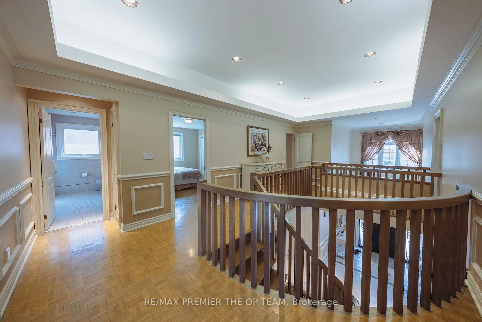 Photo 26 of 182 Clover Leaf Street, Vaughan, East Woodbridge — HOMEH