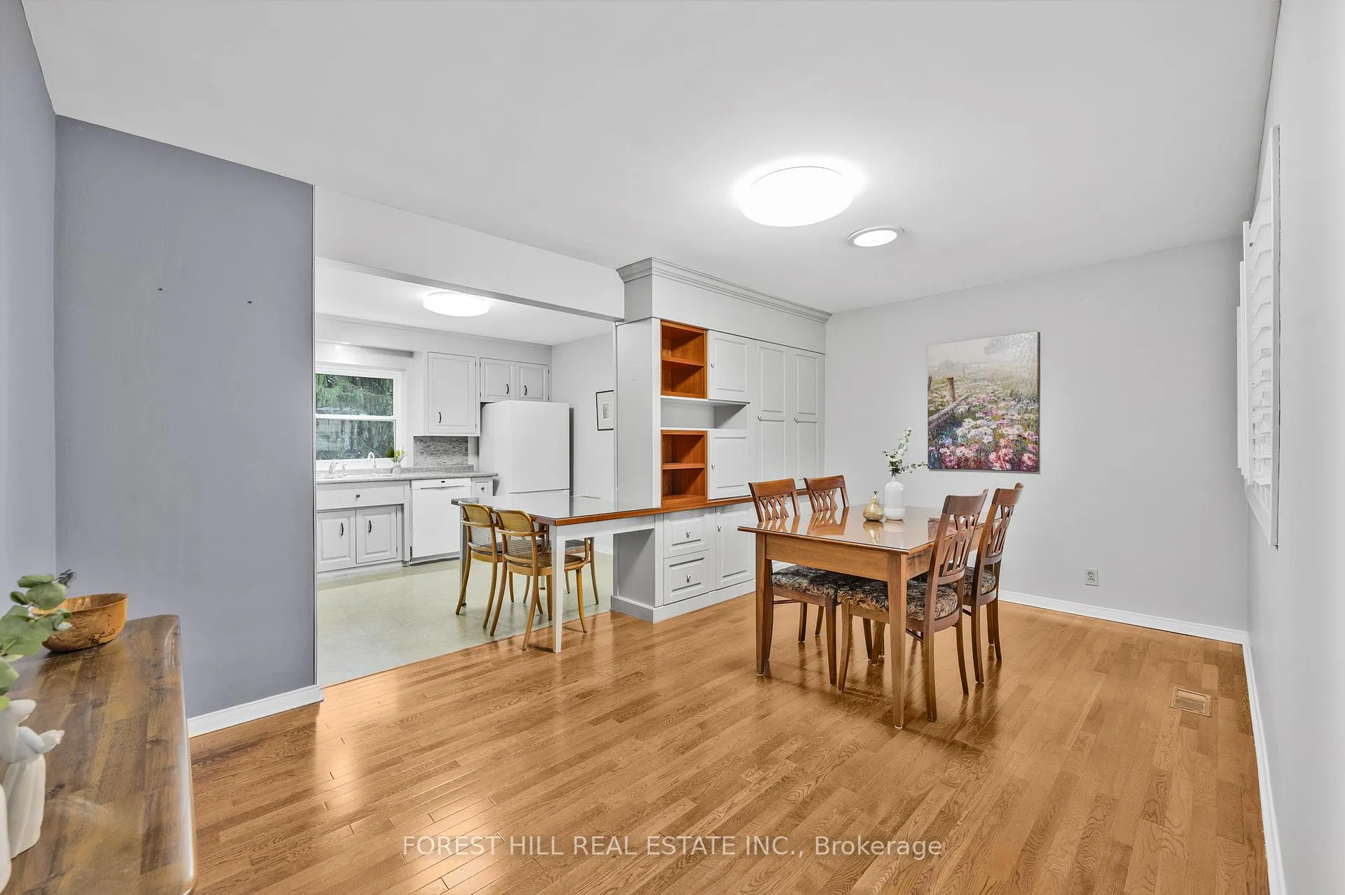 Photo 8 of 21 Cyprus Drive, Kitchener — HOMEH