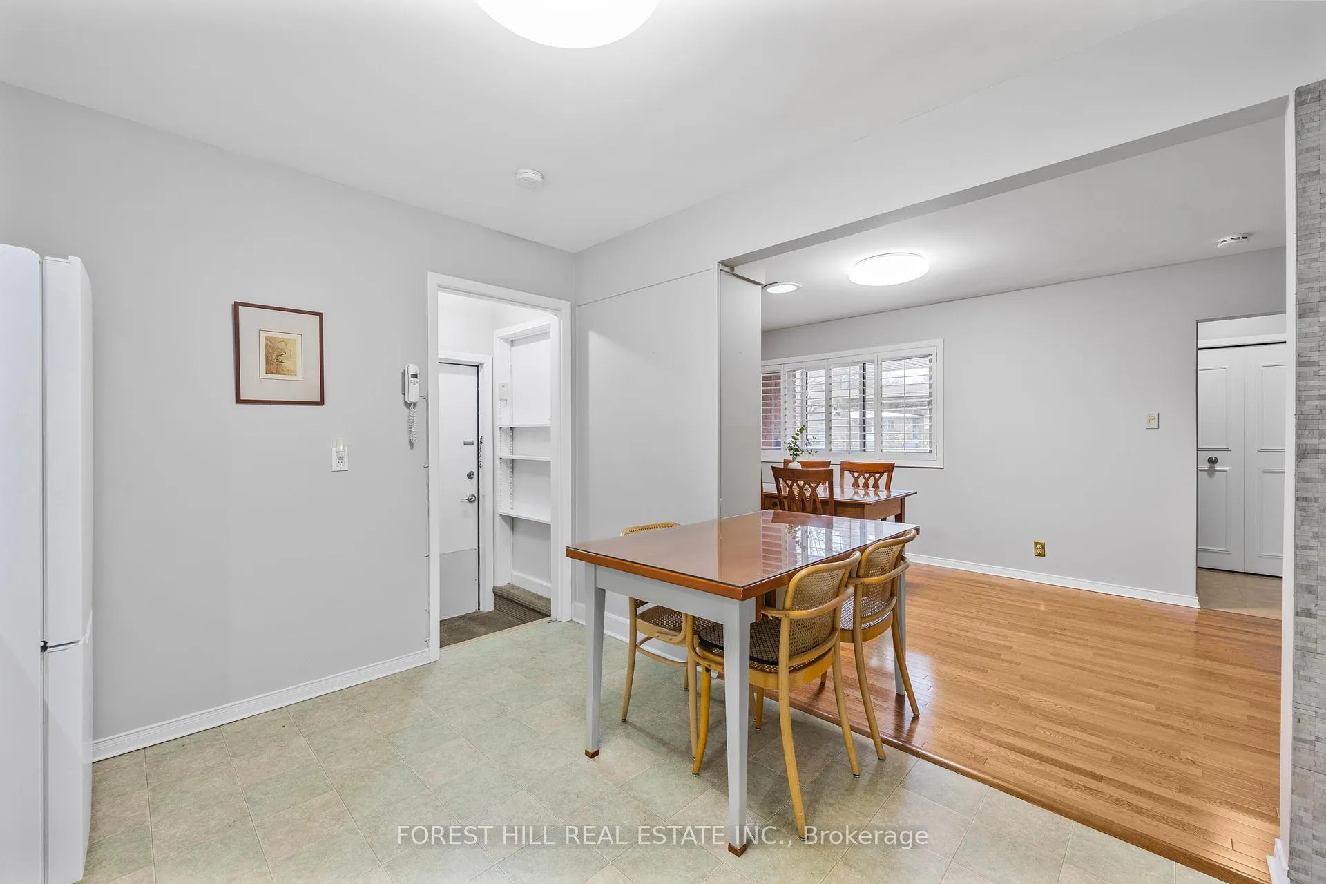 Photo 15 of 21 Cyprus Drive, Kitchener — HOMEH