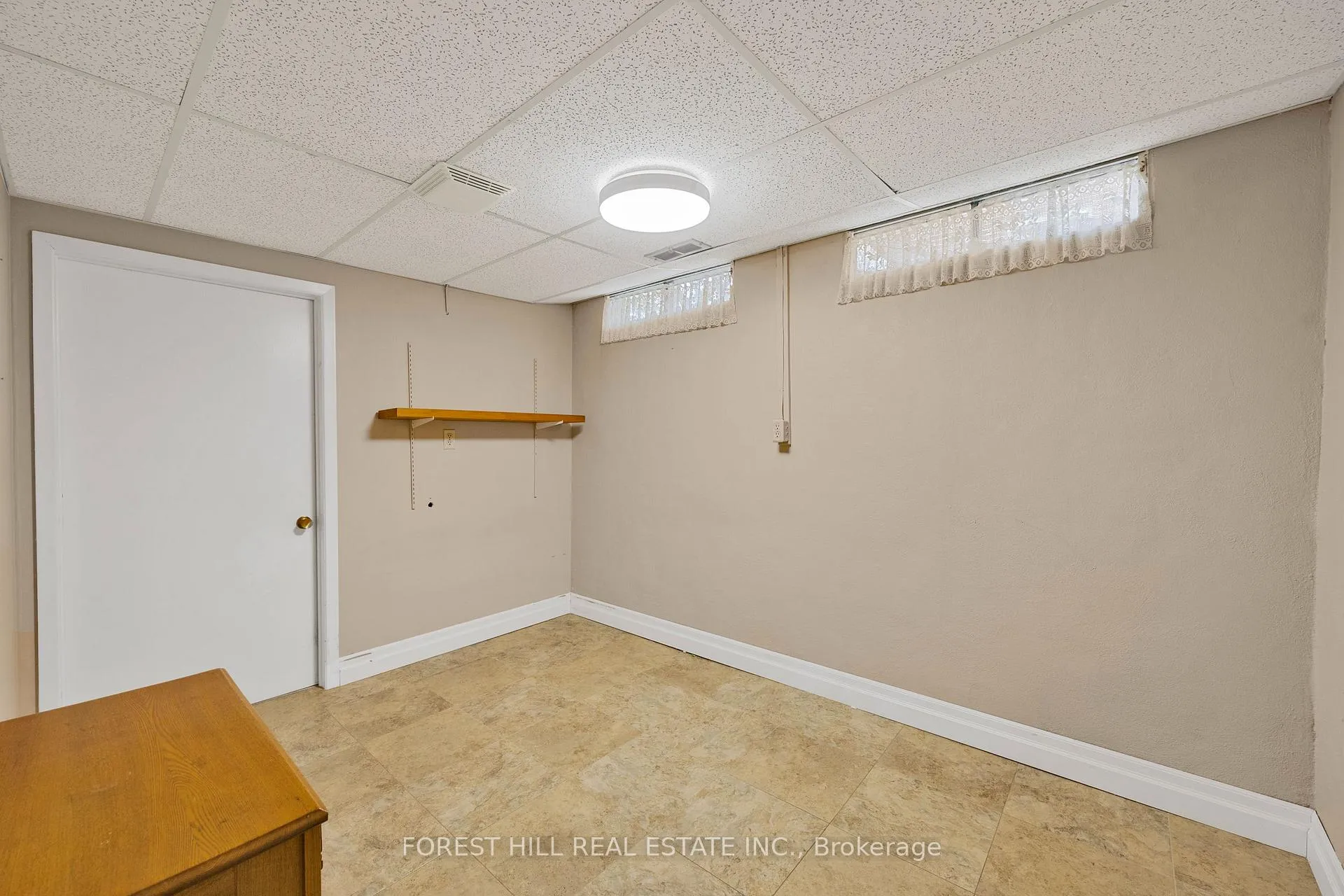 Photo 35 of 21 Cyprus Drive, Kitchener — HOMEH