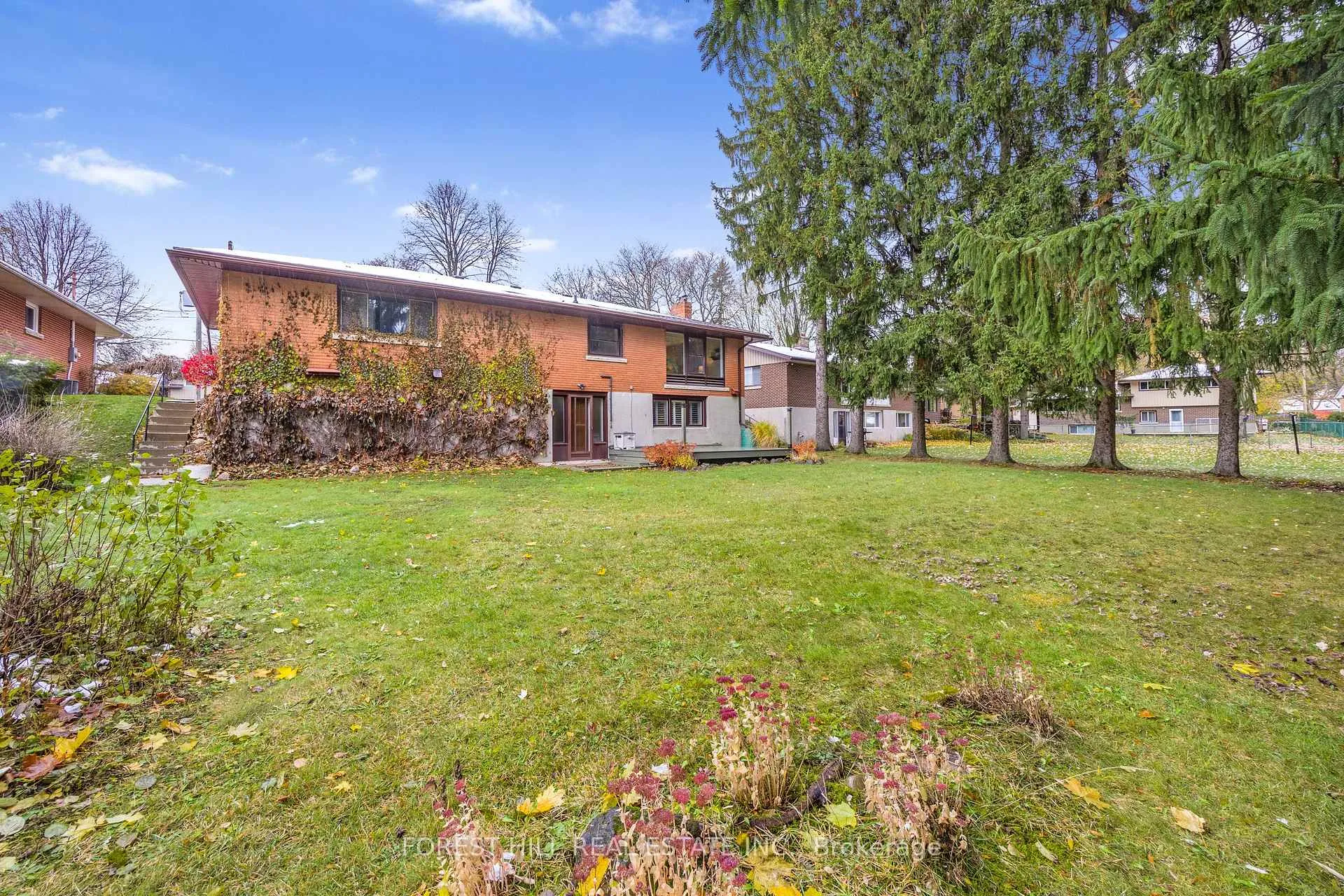 Photo 40 of 21 Cyprus Drive, Kitchener — HOMEH