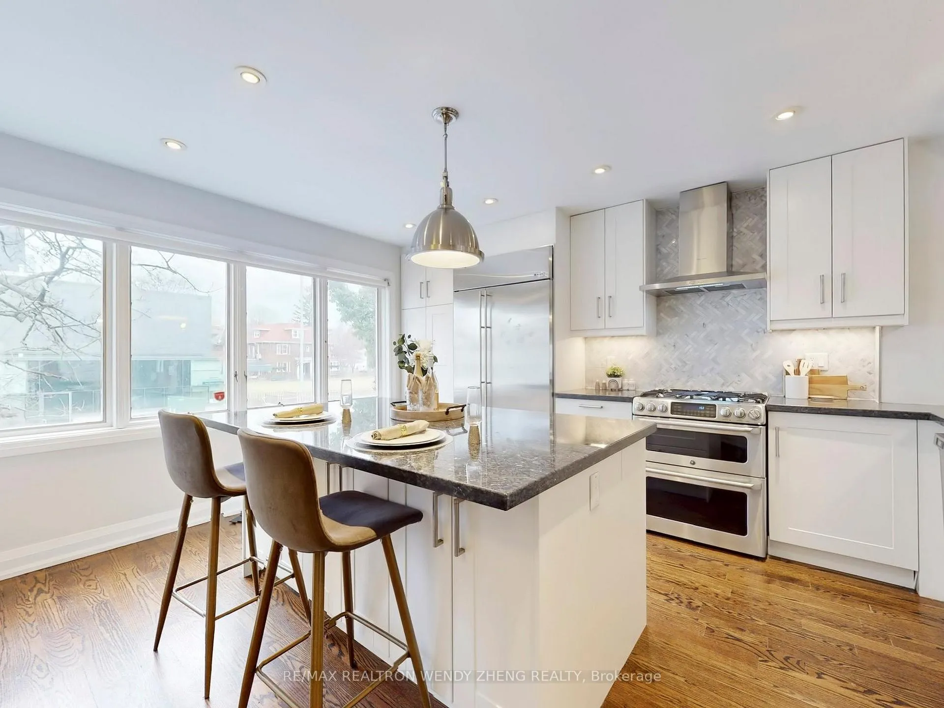 Photo 10 of 47 Melgund Road, Toronto, Casa Loma — HOMEH