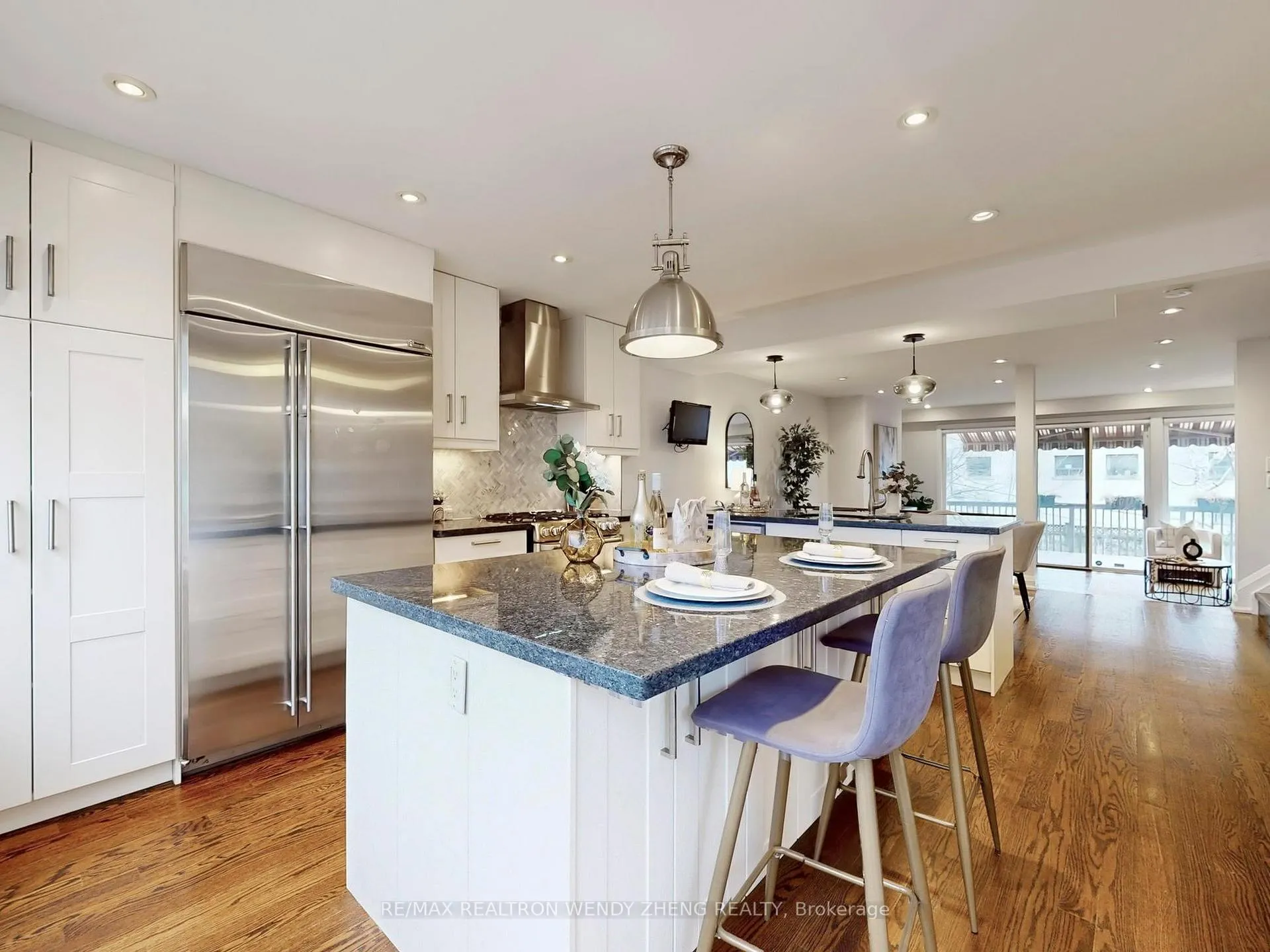 Photo 11 of 47 Melgund Road, Toronto, Casa Loma — HOMEH