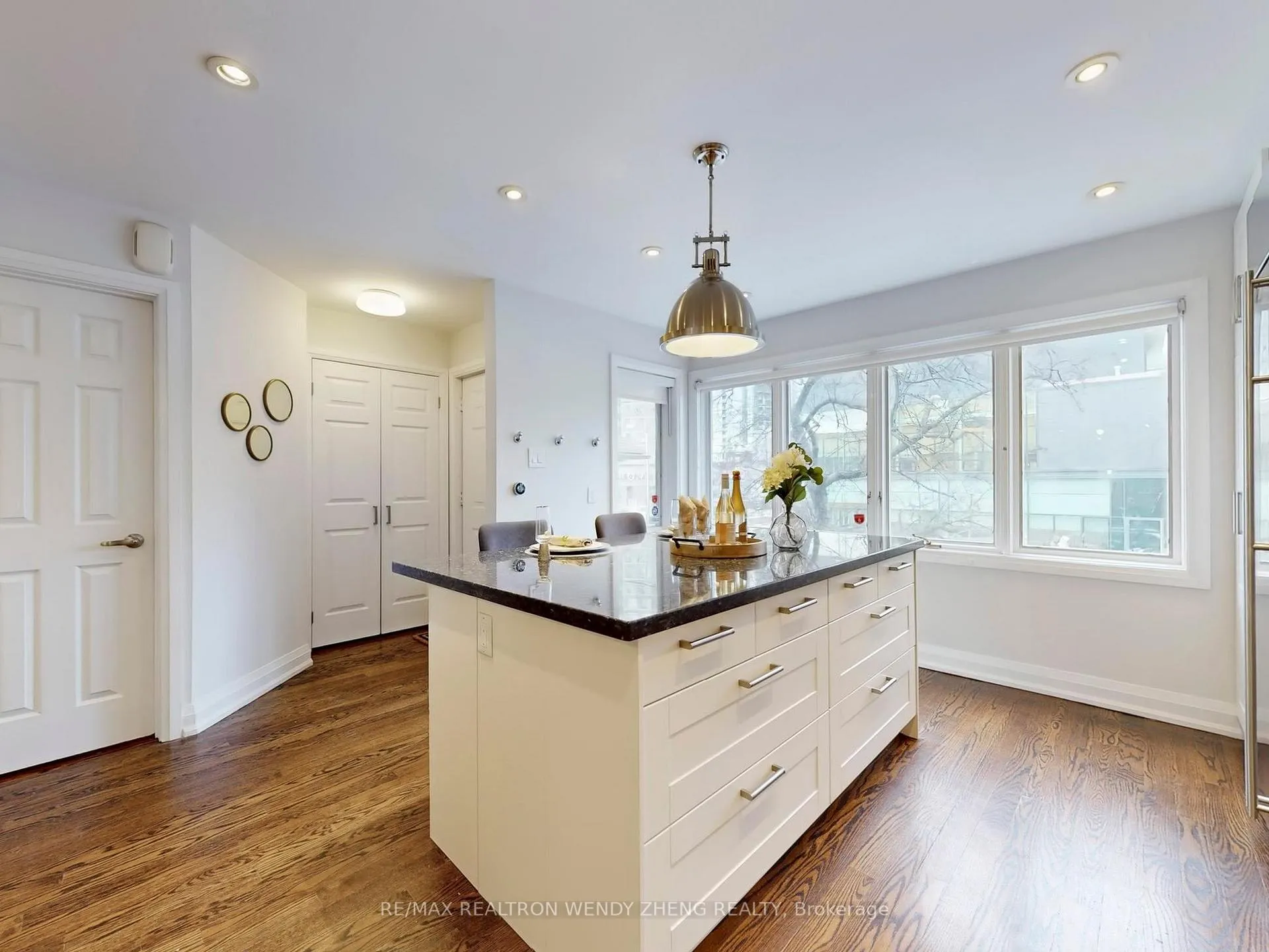 Photo 12 of 47 Melgund Road, Toronto, Casa Loma — HOMEH