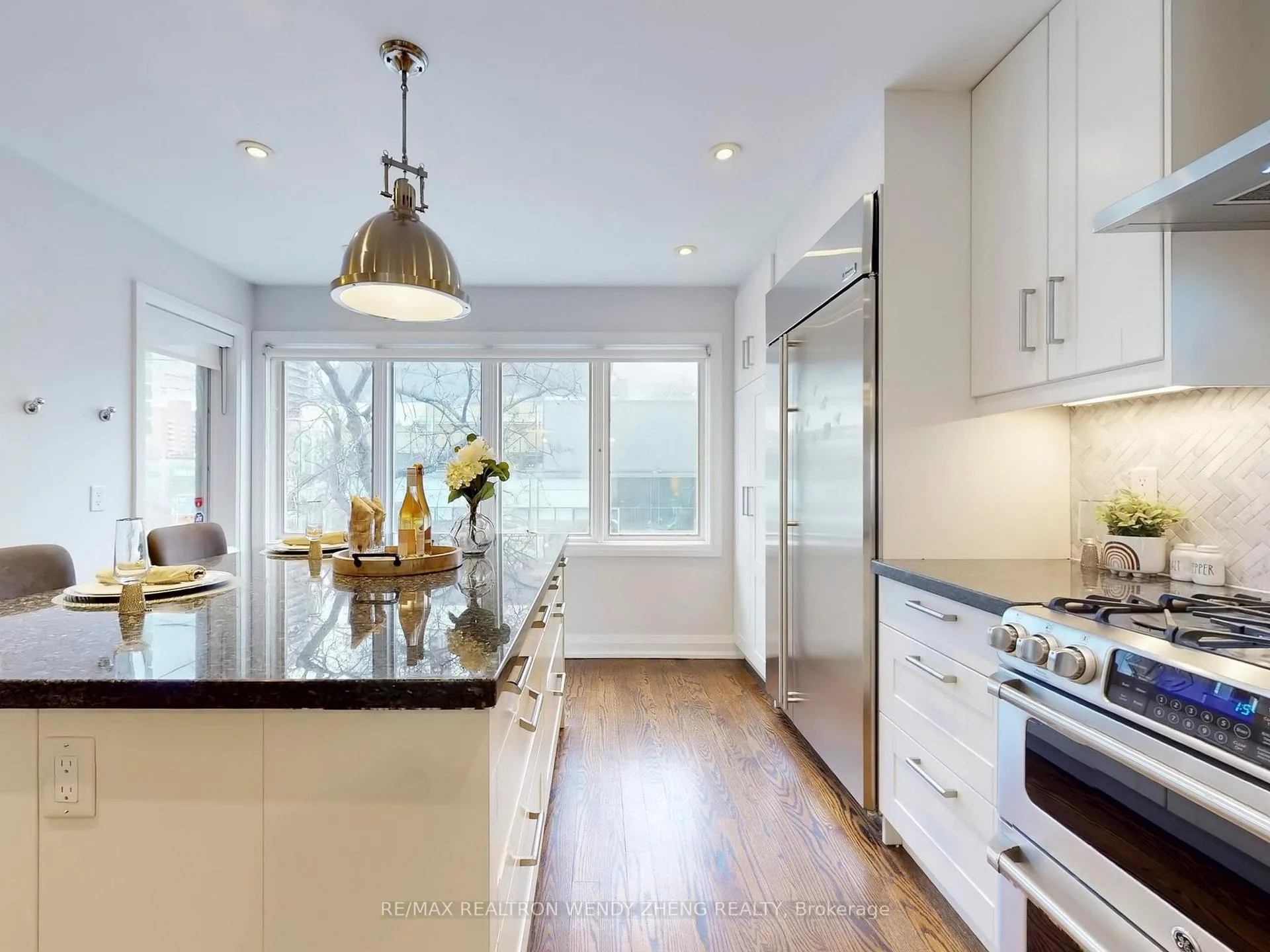 Photo 13 of 47 Melgund Road, Toronto, Casa Loma — HOMEH