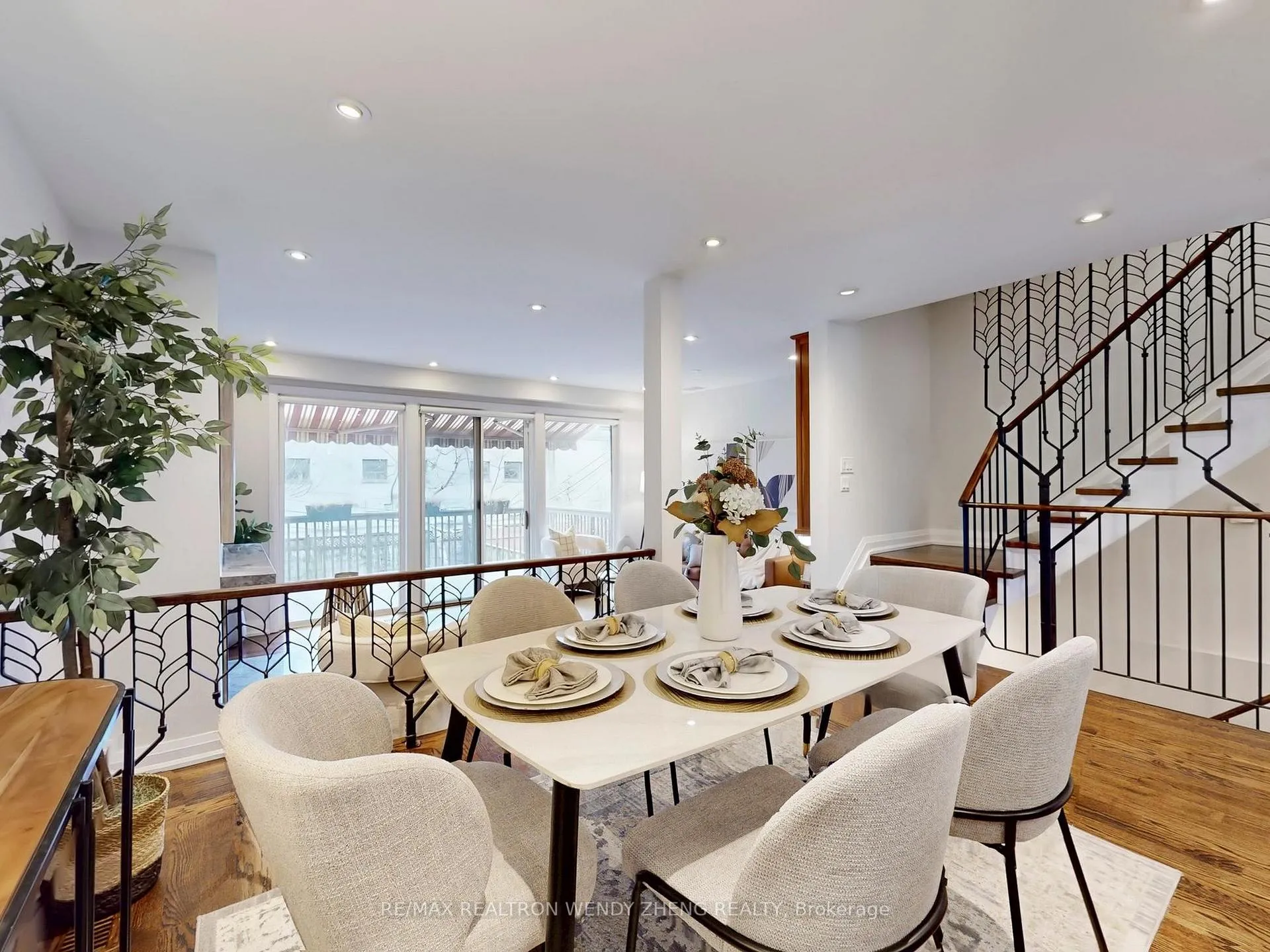 Photo 19 of 47 Melgund Road, Toronto, Casa Loma — HOMEH