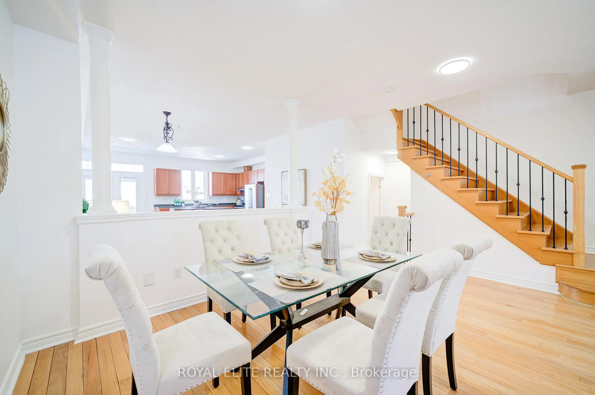 Photo 5 of 358 William Berzy Boulevard, Markham, Berczy — HOMEH