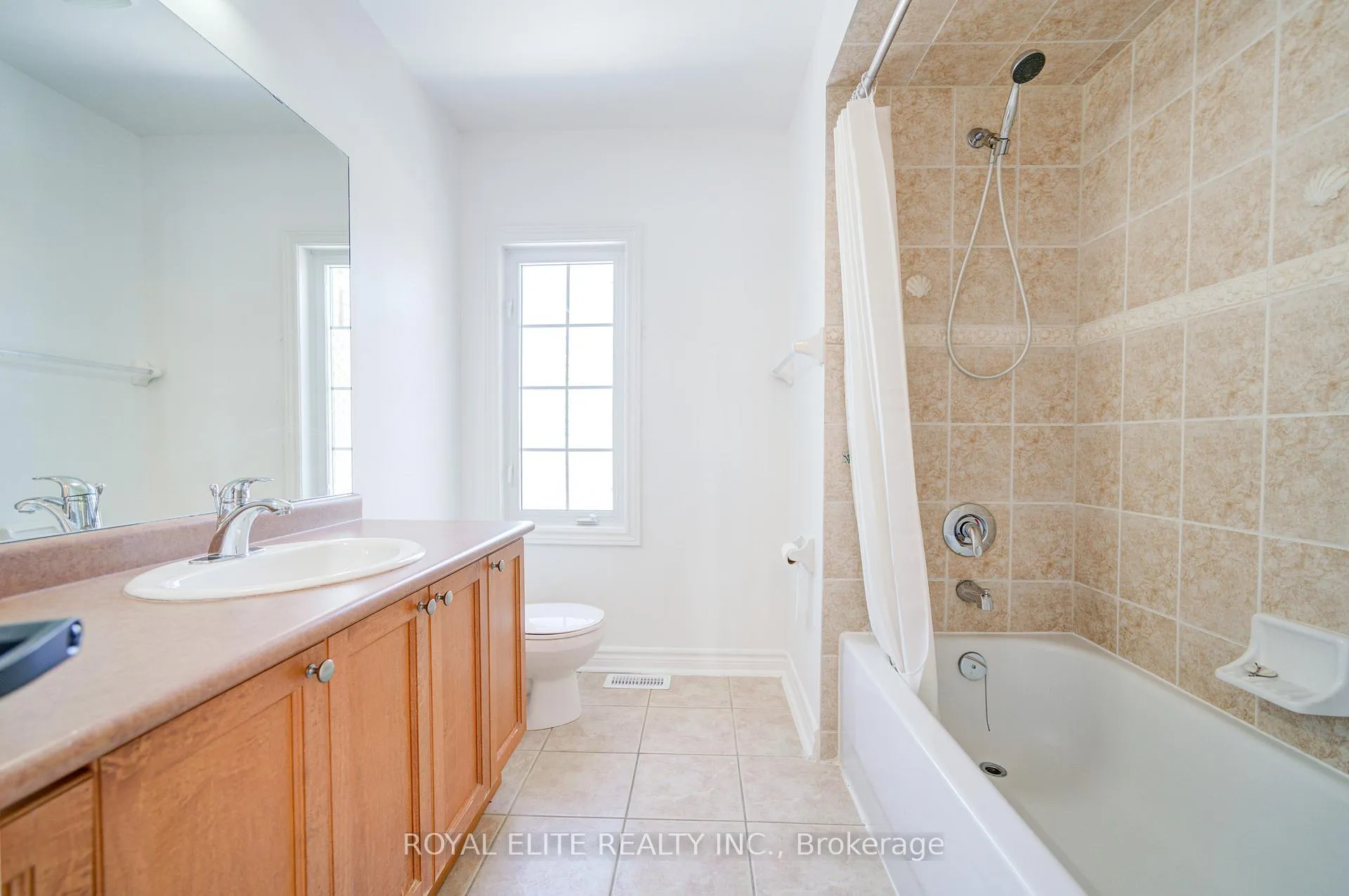 Photo 18 of 358 William Berzy Boulevard, Markham, Berczy — HOMEH