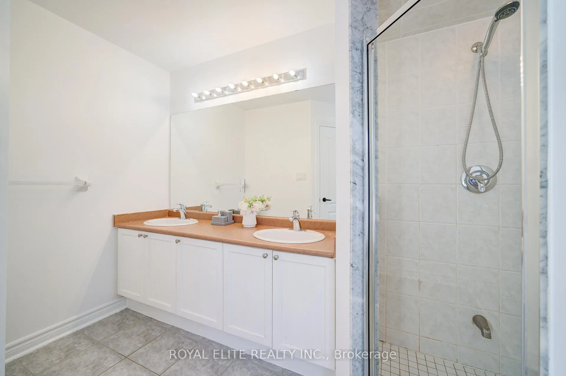 Photo 24 of 358 William Berzy Boulevard, Markham, Berczy — HOMEH