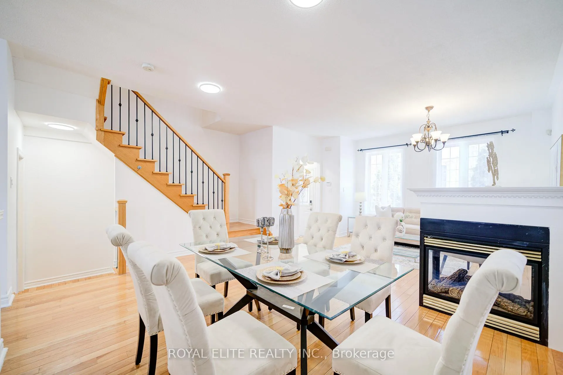 Photo 39 of 358 William Berzy Boulevard, Markham, Berczy — HOMEH