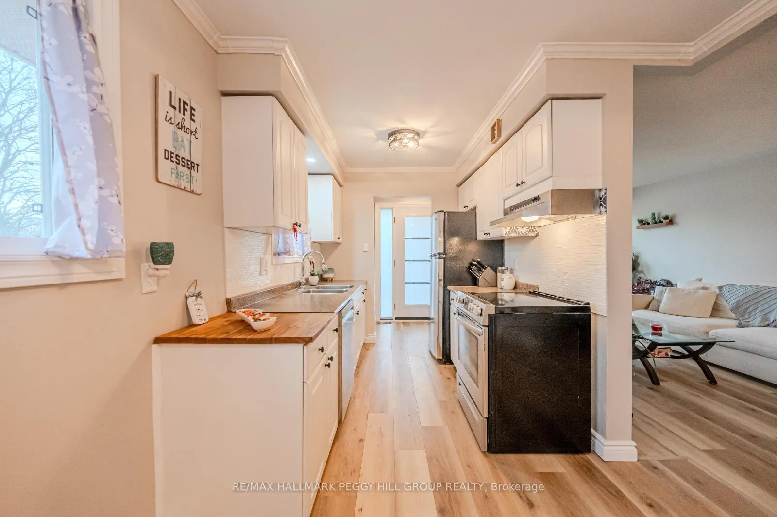Photo 5 of 24B Bernick Drive, Barrie, Grove East — HOMEH