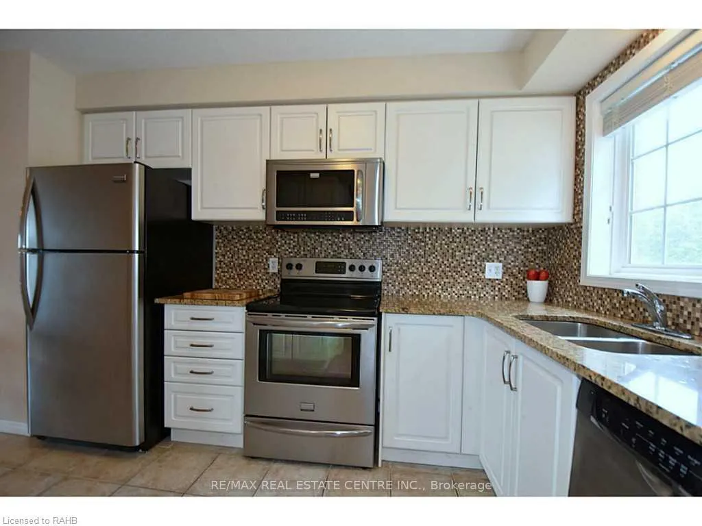 Photo 3 of Unit 18, 1328 Upper Sherman Avenue, Hamilton, Rushdale — HOMEH