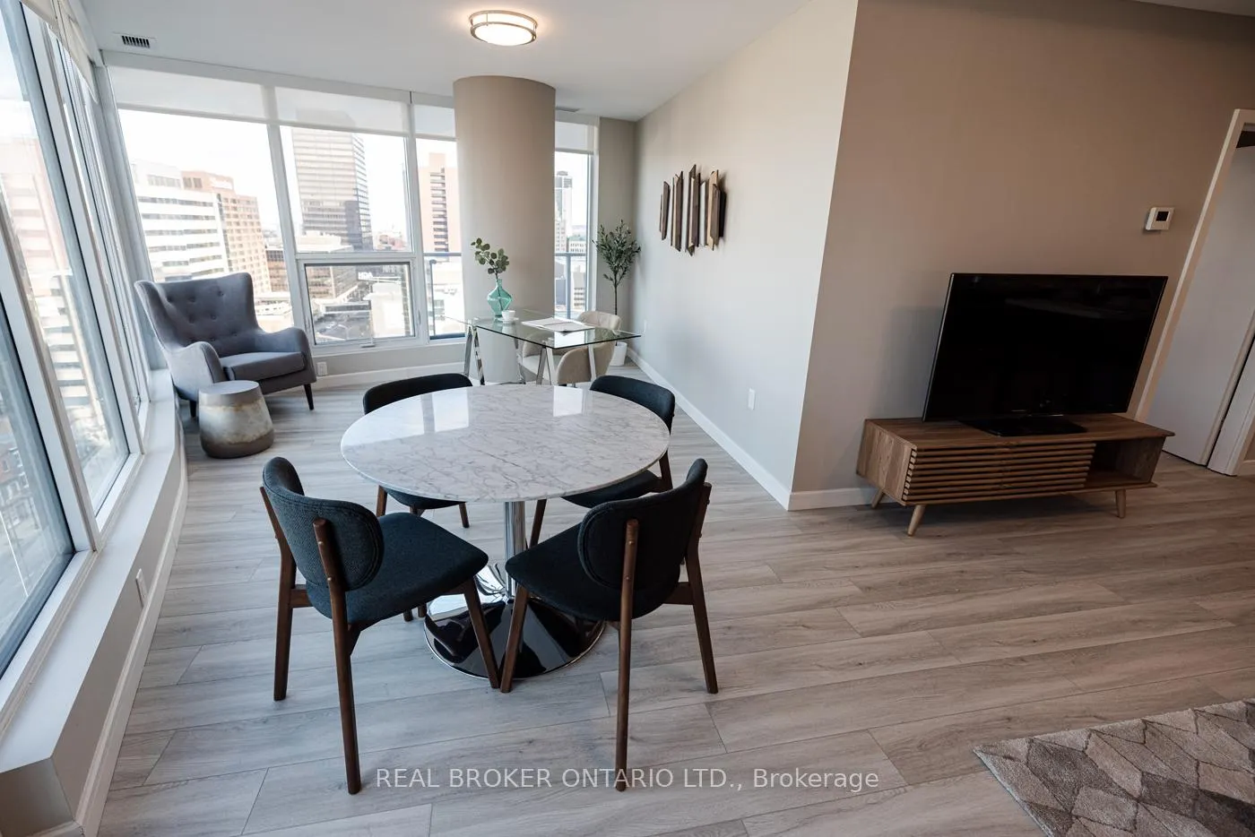 Photo 3 of Unit 2104, 20 George Street, Hamilton, Central — HOMEH