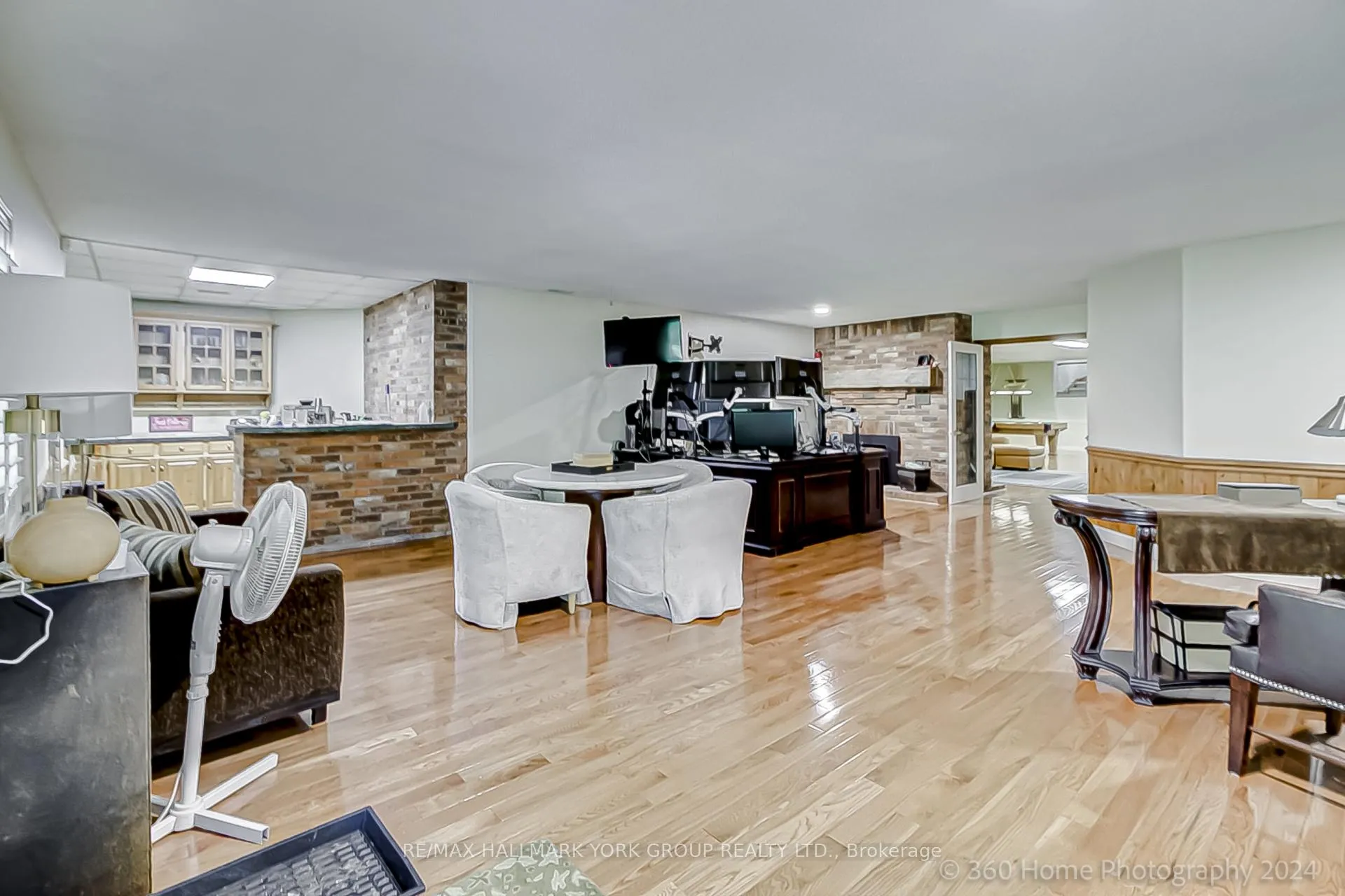 Photo 35 of 25 Westview Drive, Aurora, Rural Aurora — HOMEH
