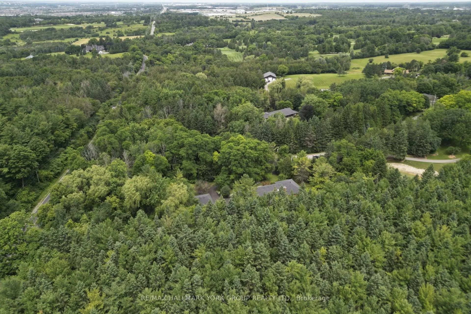 Photo 42 of 25 Westview Drive, Aurora, Rural Aurora — HOMEH
