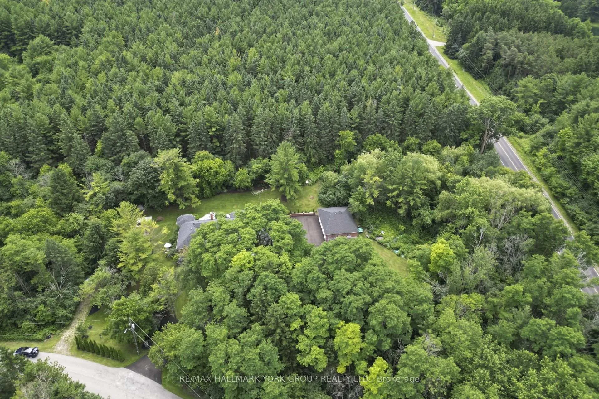 Photo 43 of 25 Westview Drive, Aurora, Rural Aurora — HOMEH