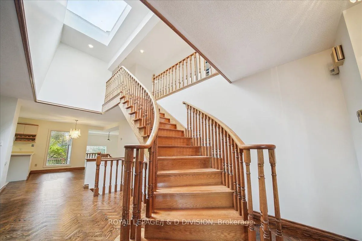 Photo 4 of 108 Glen Albert Drive, Toronto, O'Connor-Parkview — HOMEH