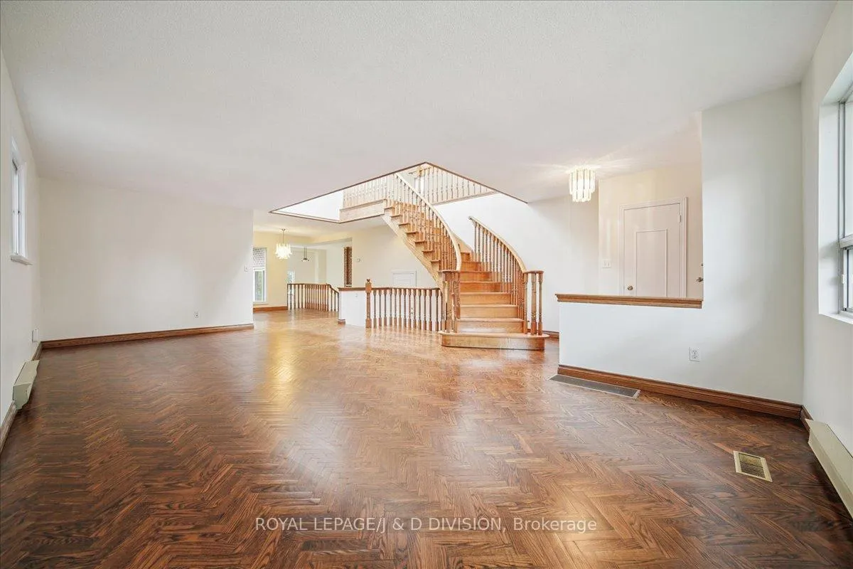 Photo 9 of 108 Glen Albert Drive, Toronto, O'Connor-Parkview — HOMEH