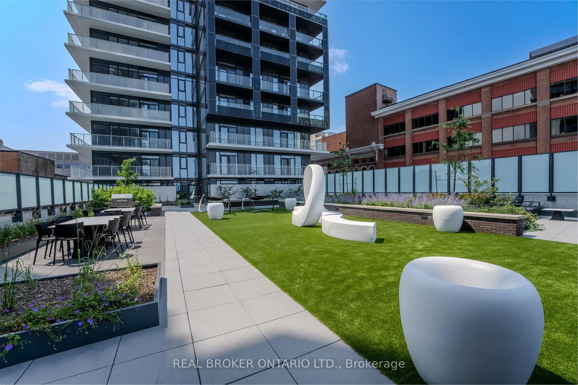 Photo 3 of Unit 901, 8 Hughson Street N, Hamilton, Beasley — HOMEH