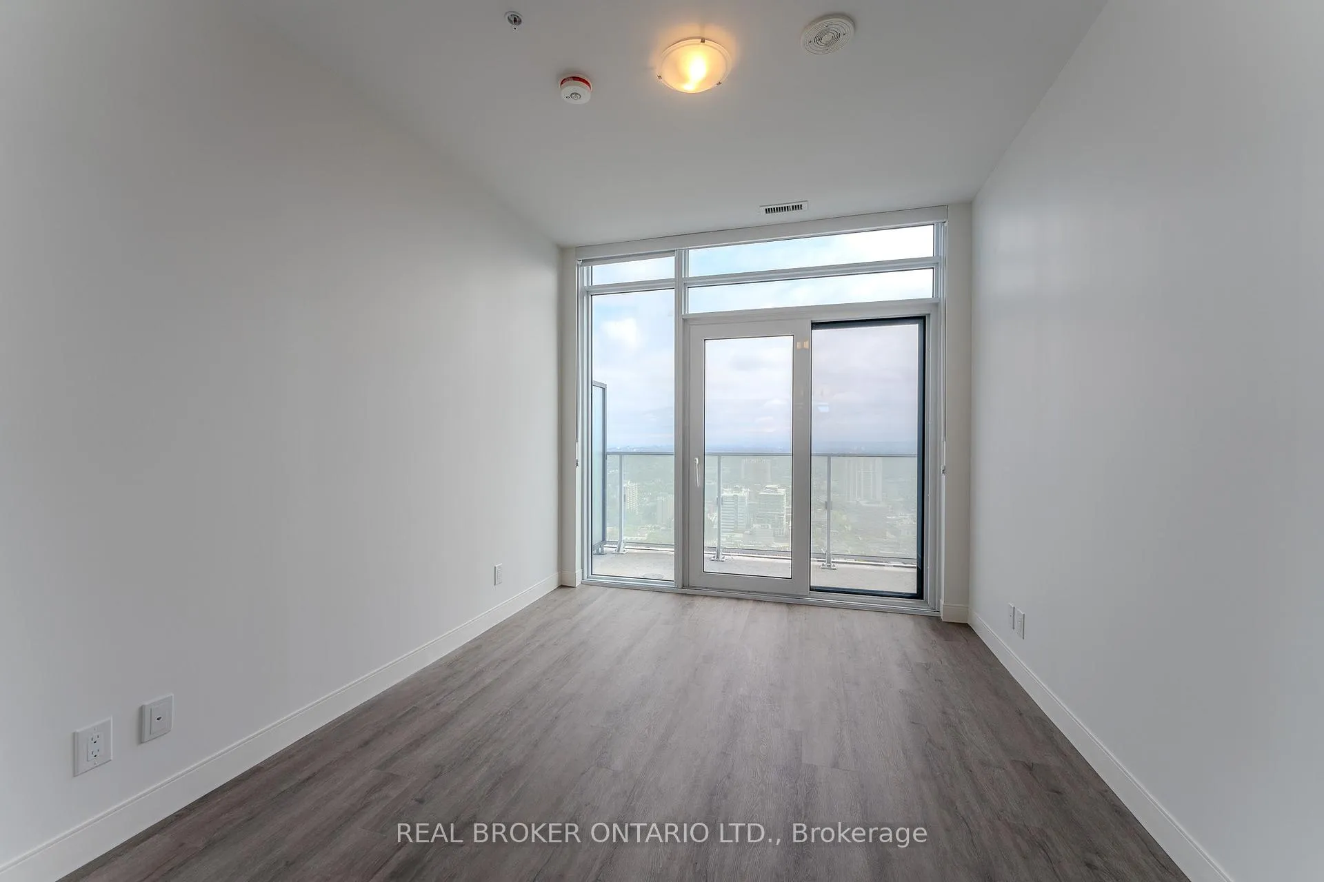 Photo 28 of Unit 901, 8 Hughson Street N, Hamilton, Beasley — HOMEH