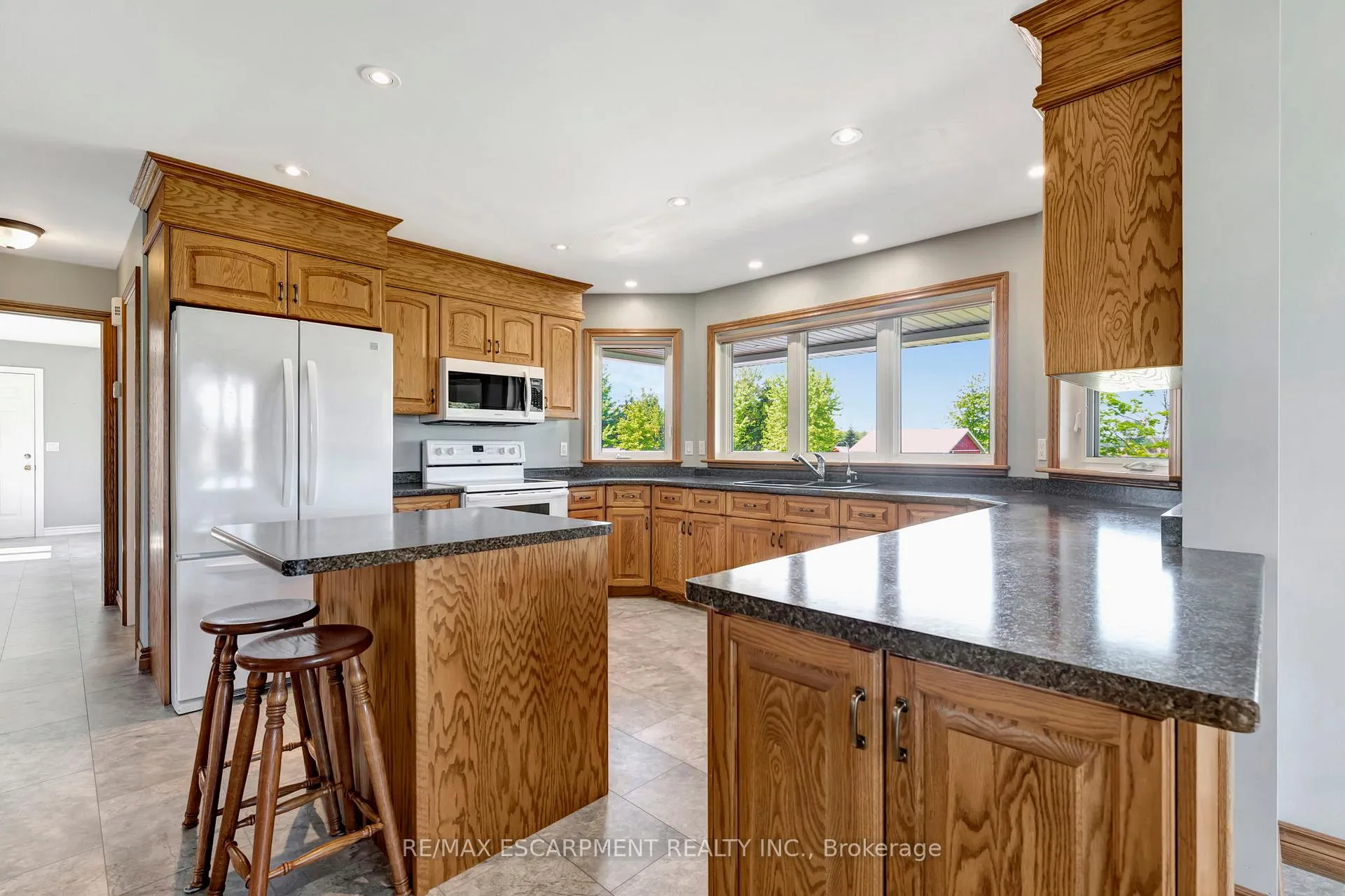 Photo 12 of 533 Marshall Road, Haldimand, Dunnville — HOMEH